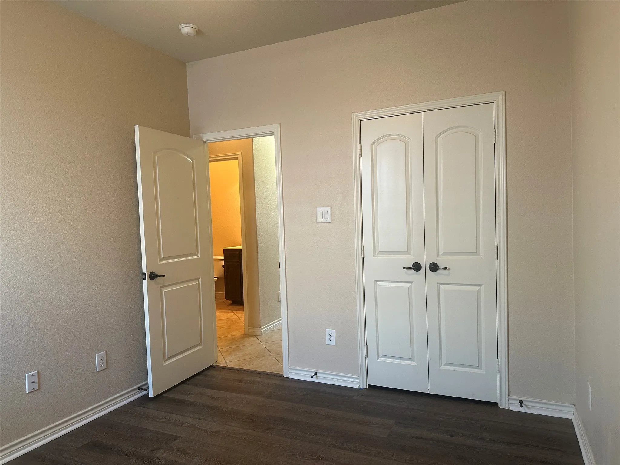 Secondary bedroom