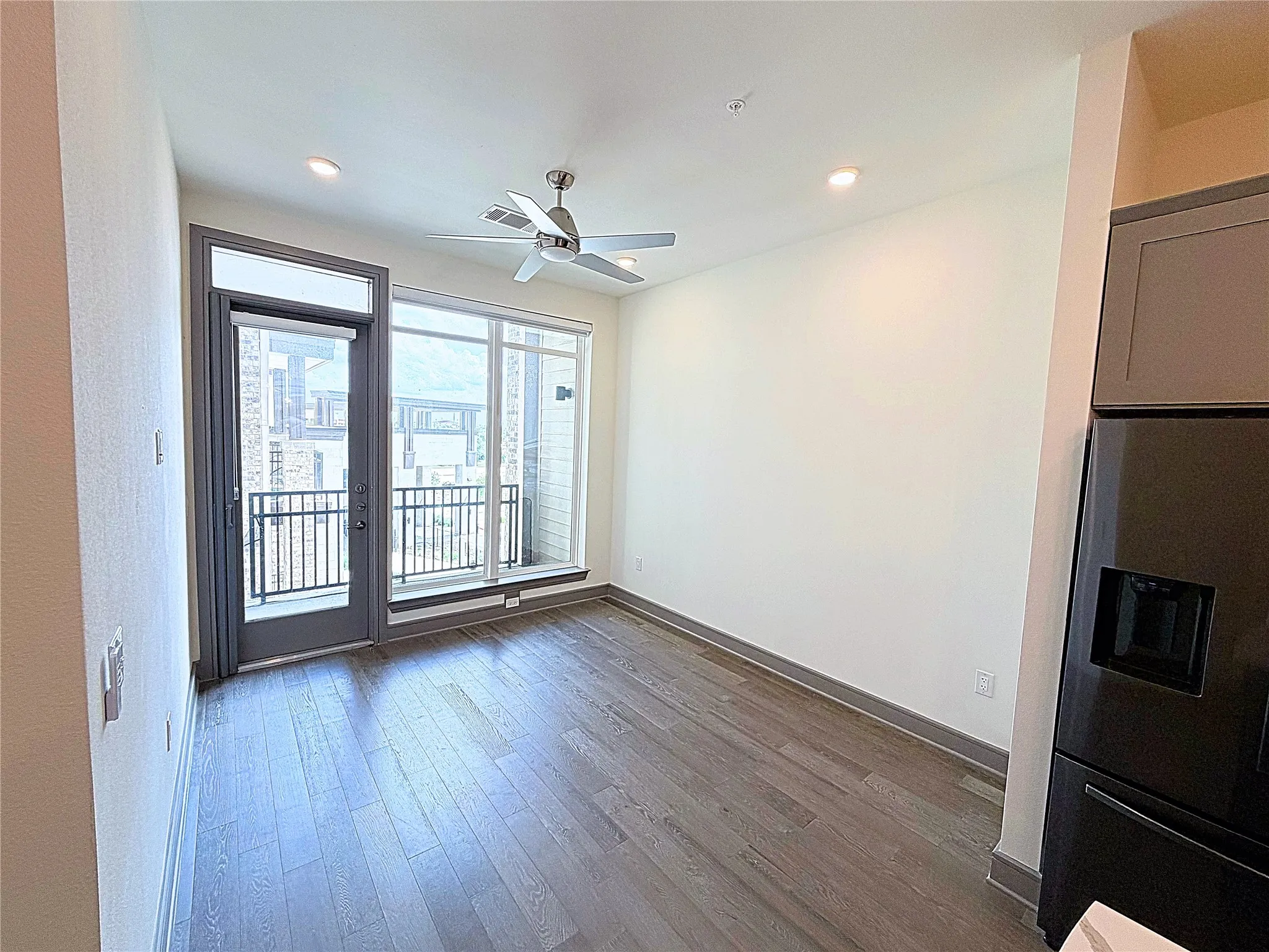 Condominium For Sale in Denton County , 2700 Old Denton Road 3311, Carrollton, Texas 75007, 1 Bedroom, 1 Bathroom, Garage spaces, 835 Sqft, built in 2020, mls#21301168, Real Estate Agent in Carrollton, Homes For Sale in Denton county, Homes For Sale in Carrollton, Realtor in Carrollton Texas, Real Estate Brokerage Independent Realty Texas, Luminita Cordes Realtor