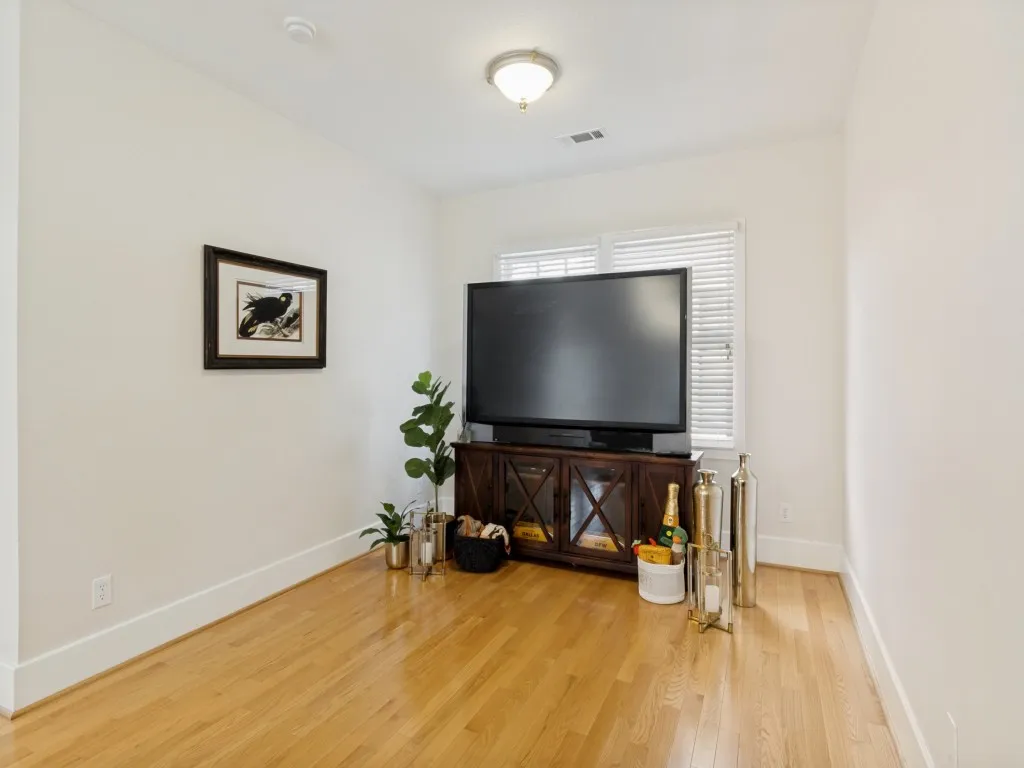 upstairs game room  perfect for family gatherings