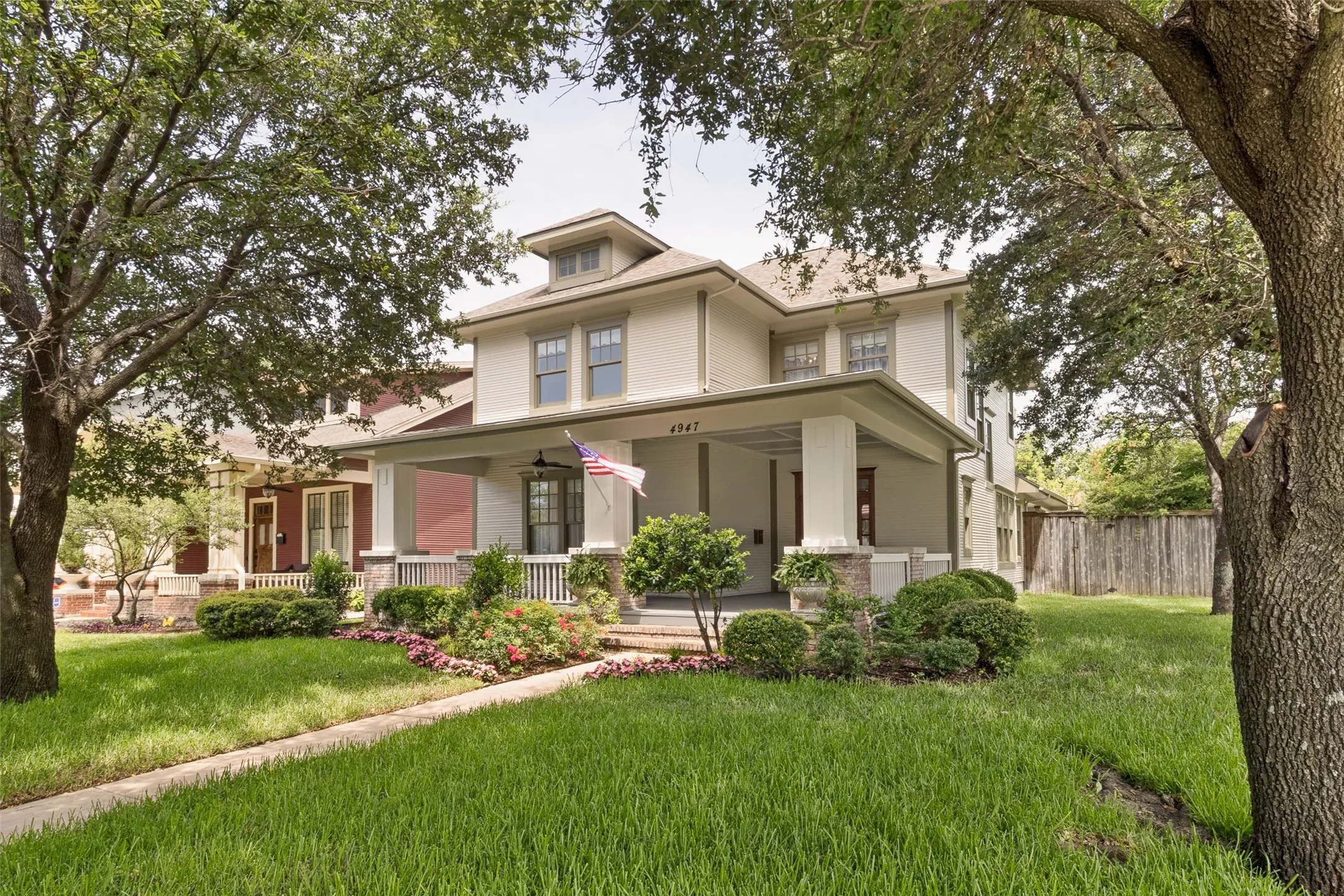Large corner-lot