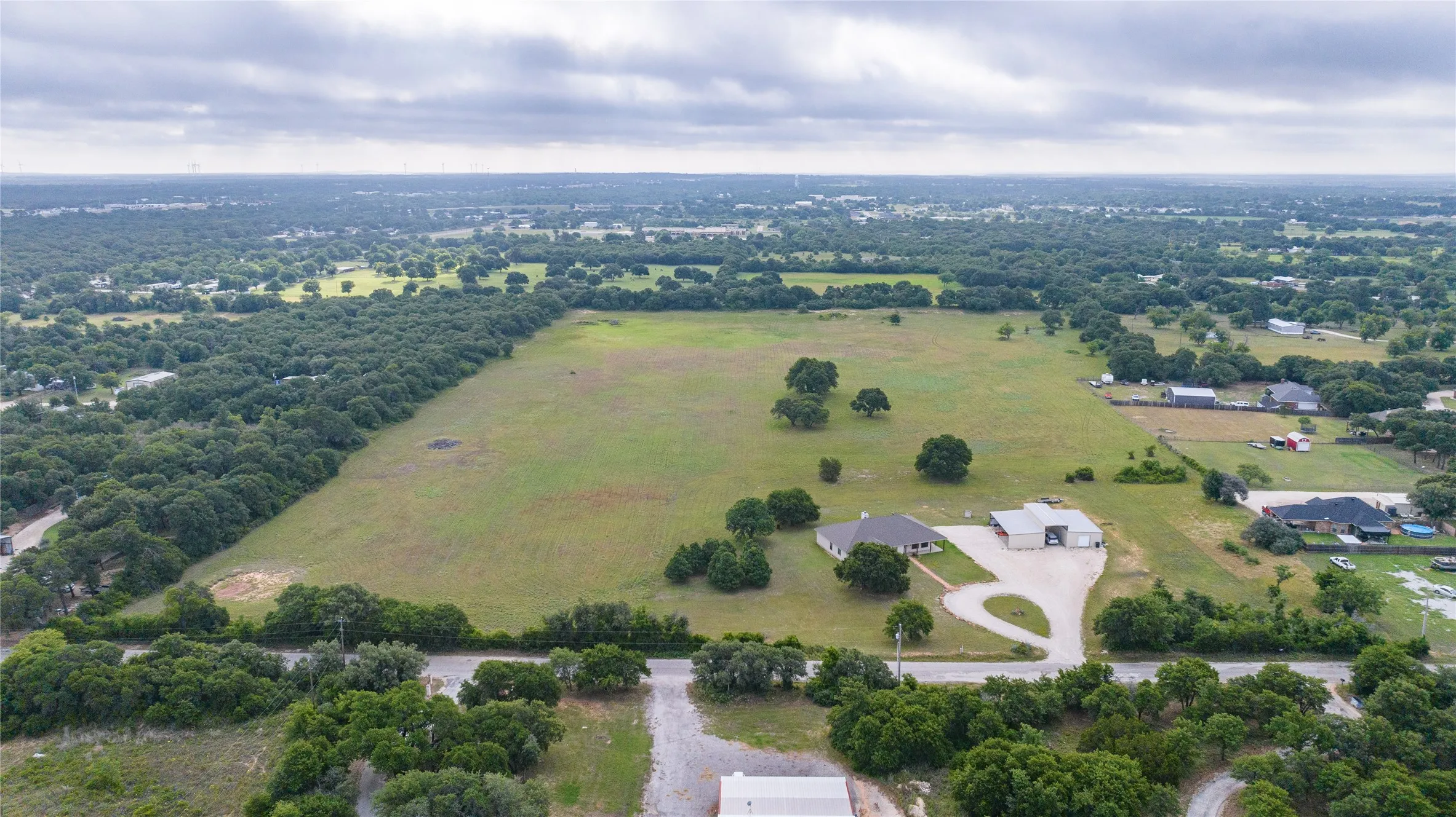 Farm For Sale in Callahan County , 523 S Hays Road, Clyde, Texas 79510, 4 Bedroom, 3 Bathroom, 1 Garage spaces, 3,030 Sqft, built in 2007, Price $949,000, mls#21301657, Real Estate Agent in Clyde, Homes For Sale in Callahan county, Homes For Sale in Clyde, Realtor in Clyde Texas, Real Estate Brokerage Independent Realty Texas, Luminita Cordes Realtor