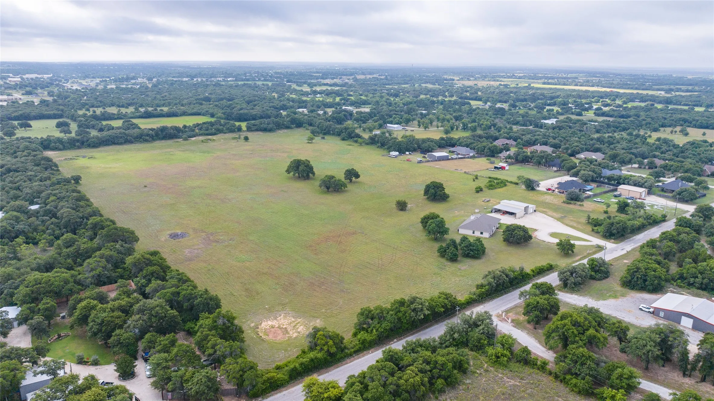 Farm For Sale in Callahan County , 523 S Hays Road, Clyde, Texas 79510, 4 Bedroom, 3 Bathroom, 1 Garage spaces, 3,030 Sqft, built in 2007, Price $949,000, mls#21301657, Real Estate Agent in Clyde, Homes For Sale in Callahan county, Homes For Sale in Clyde, Realtor in Clyde Texas, Real Estate Brokerage Independent Realty Texas, Luminita Cordes Realtor