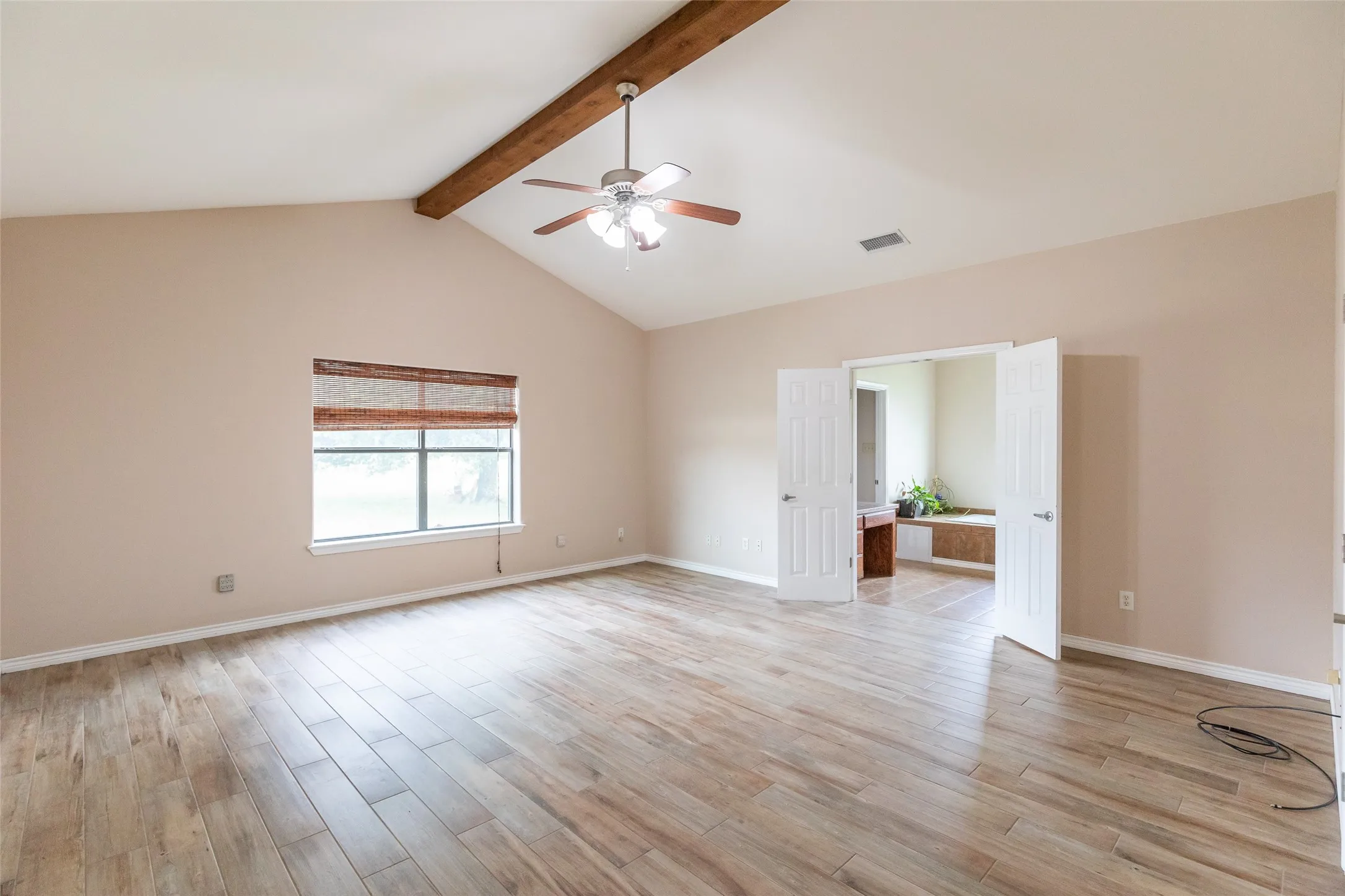 Farm For Sale in Callahan County , 523 S Hays Road, Clyde, Texas 79510, 4 Bedroom, 3 Bathroom, 1 Garage spaces, 3,030 Sqft, built in 2007, Price $949,000, mls#21301657, Real Estate Agent in Clyde, Homes For Sale in Callahan county, Homes For Sale in Clyde, Realtor in Clyde Texas, Real Estate Brokerage Independent Realty Texas, Luminita Cordes Realtor