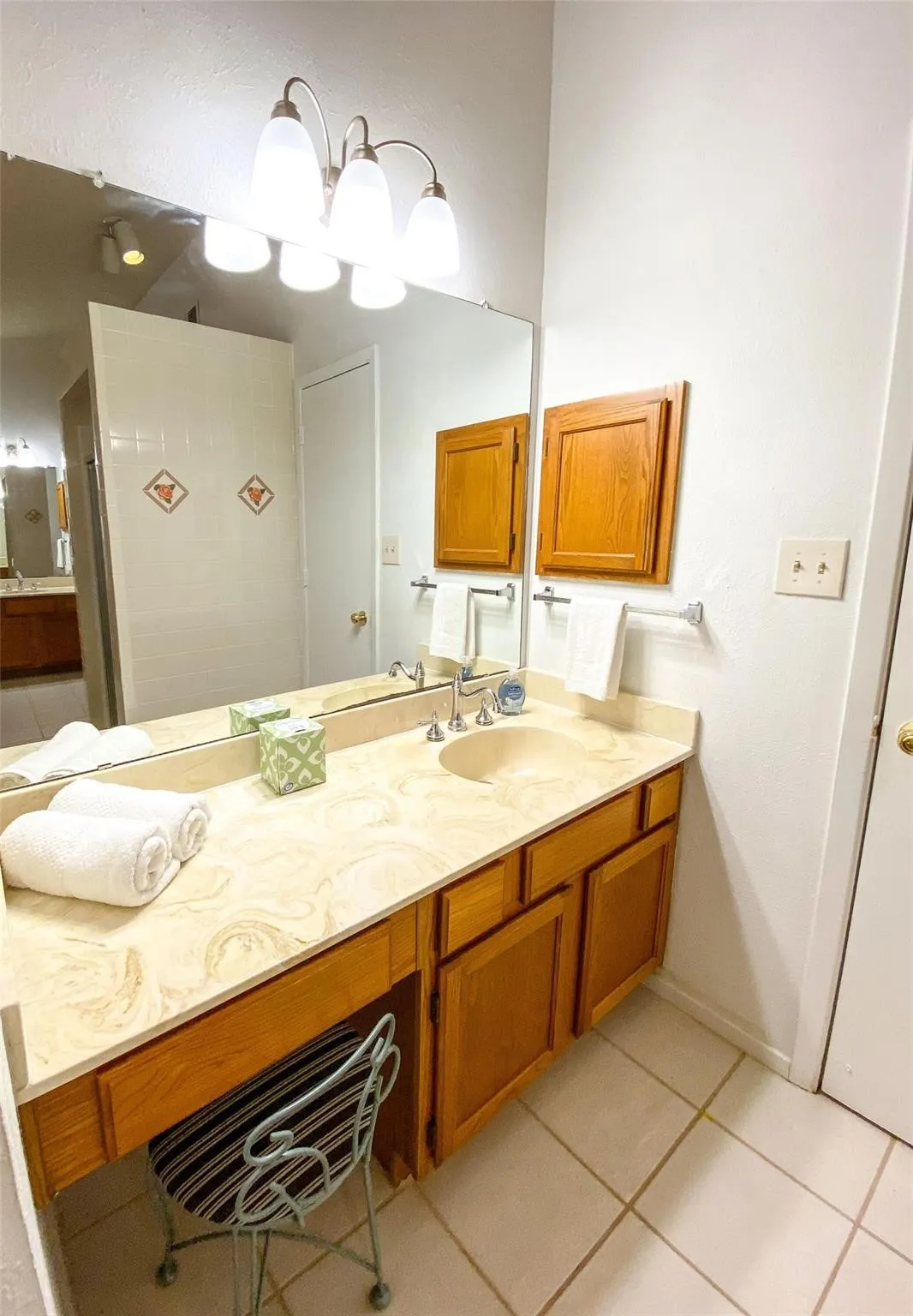 Single Family Residence For Sale in Dallas County , 4250 Claremont Drive, Grand Prairie, Texas 75052, 4 Bedroom, 4 Bathroom, 2 Garage spaces, 3,066 Sqft, built in 1985, mls#21300101, Real Estate Agent in Grand Prairie, Homes For Sale in Dallas county, Homes For Sale in Grand Prairie, Realtor in Grand Prairie Texas, Real Estate Brokerage Independent Realty Texas, Luminita Cordes Realtor