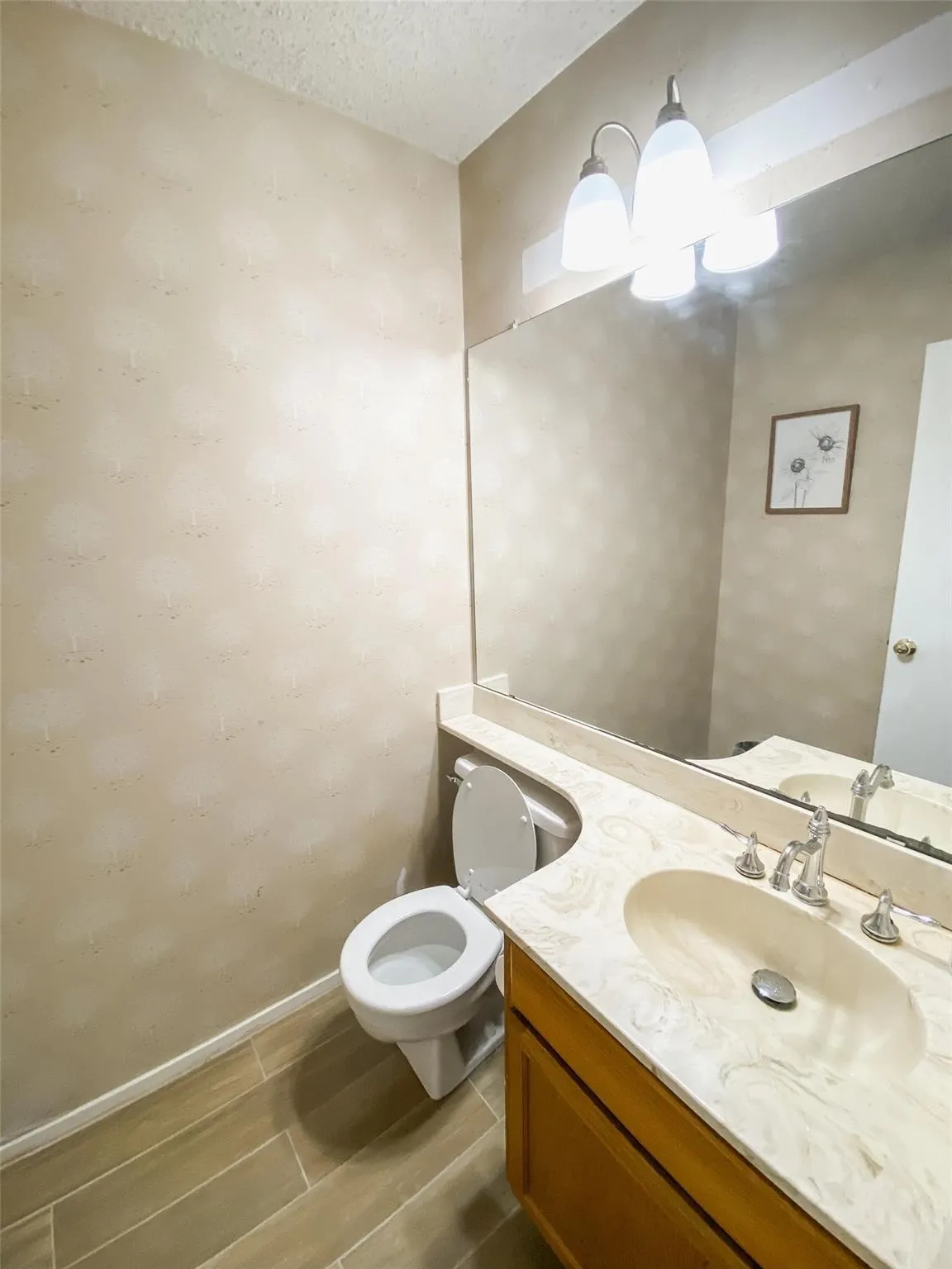 Single Family Residence For Sale in Dallas County , 4250 Claremont Drive, Grand Prairie, Texas 75052, 4 Bedroom, 4 Bathroom, 2 Garage spaces, 3,066 Sqft, built in 1985, mls#21300101, Real Estate Agent in Grand Prairie, Homes For Sale in Dallas county, Homes For Sale in Grand Prairie, Realtor in Grand Prairie Texas, Real Estate Brokerage Independent Realty Texas, Luminita Cordes Realtor