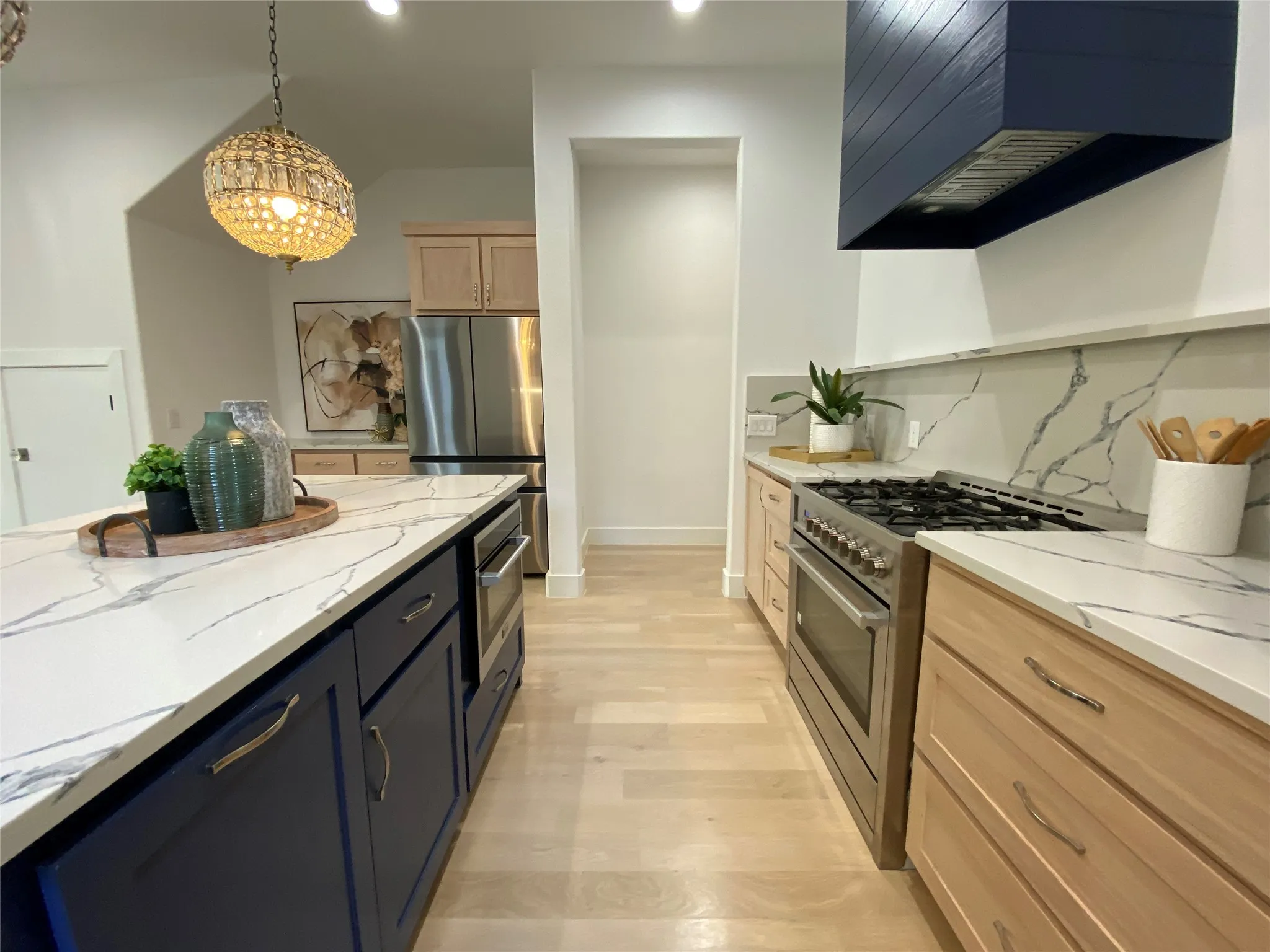 Townhouse For Rent in Dallas County , 807 S Glasgow, Dallas, Texas 75223, 3 Bedrooms, 3 Bathrooms, 2 Garage spaces, 2,342 Sqft, built in 2024, Price $3,950, mls#21301685, Real Estate Agent in Dallas, Homes For Rent in Dallas county, Homes For Rent in Dallas, Realtor in Dallas Texas, Real Estate Brokerage Independent Realty Texas, Luminita Cordes Realtor