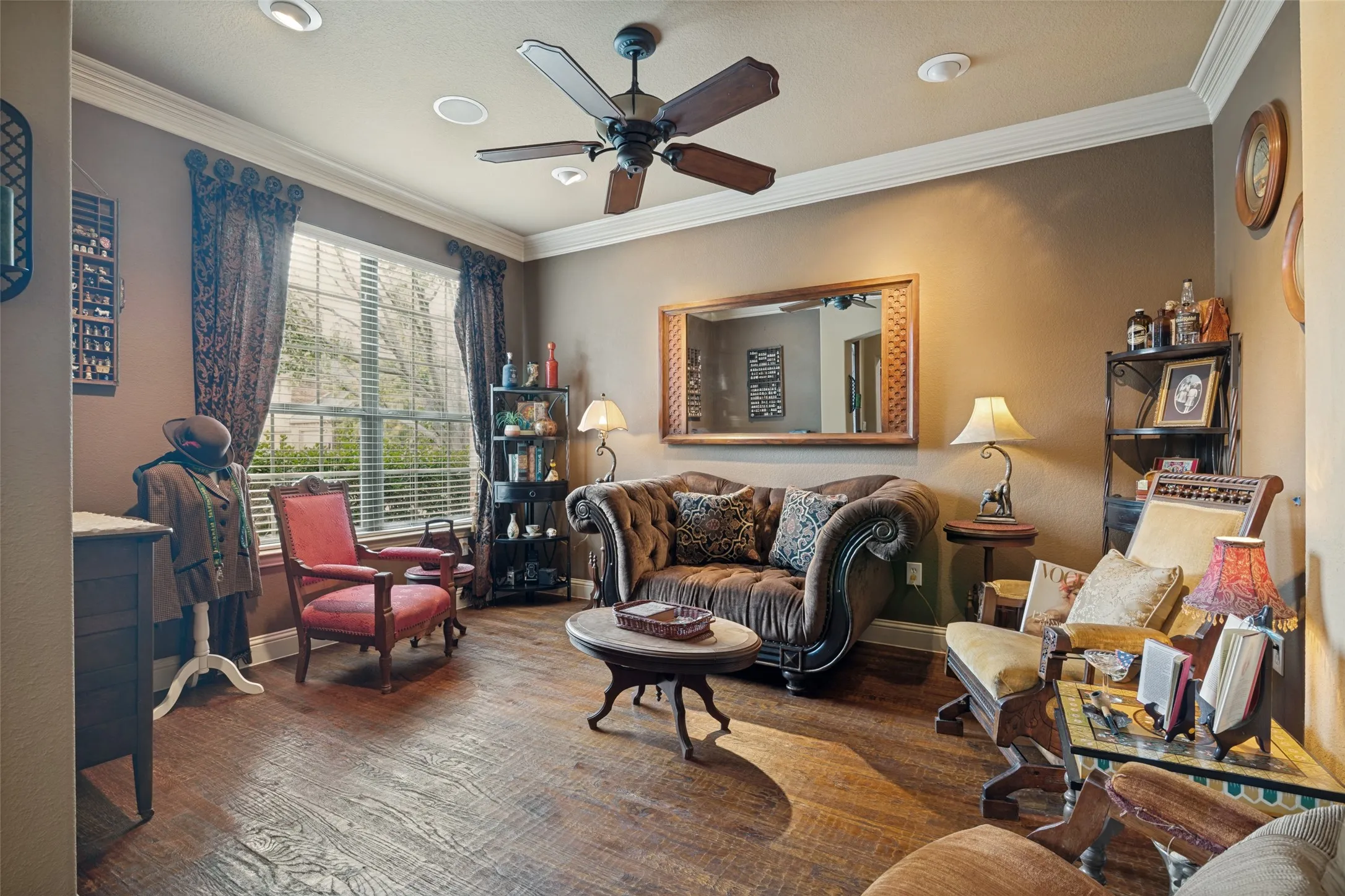 Single Family Residence For Sale in Collin County , 608 Chalk Hill Lane, Murphy, Texas 75094, 4 Bedroom, 3 Bathroom, 2 Garage spaces, 3,197 Sqft, built in 2006, mls#21299244, Real Estate Agent in Murphy, Homes For Sale in Collin county, Homes For Sale in Murphy, Realtor in Murphy Texas, Real Estate Brokerage Independent Realty Texas, Luminita Cordes Realtor