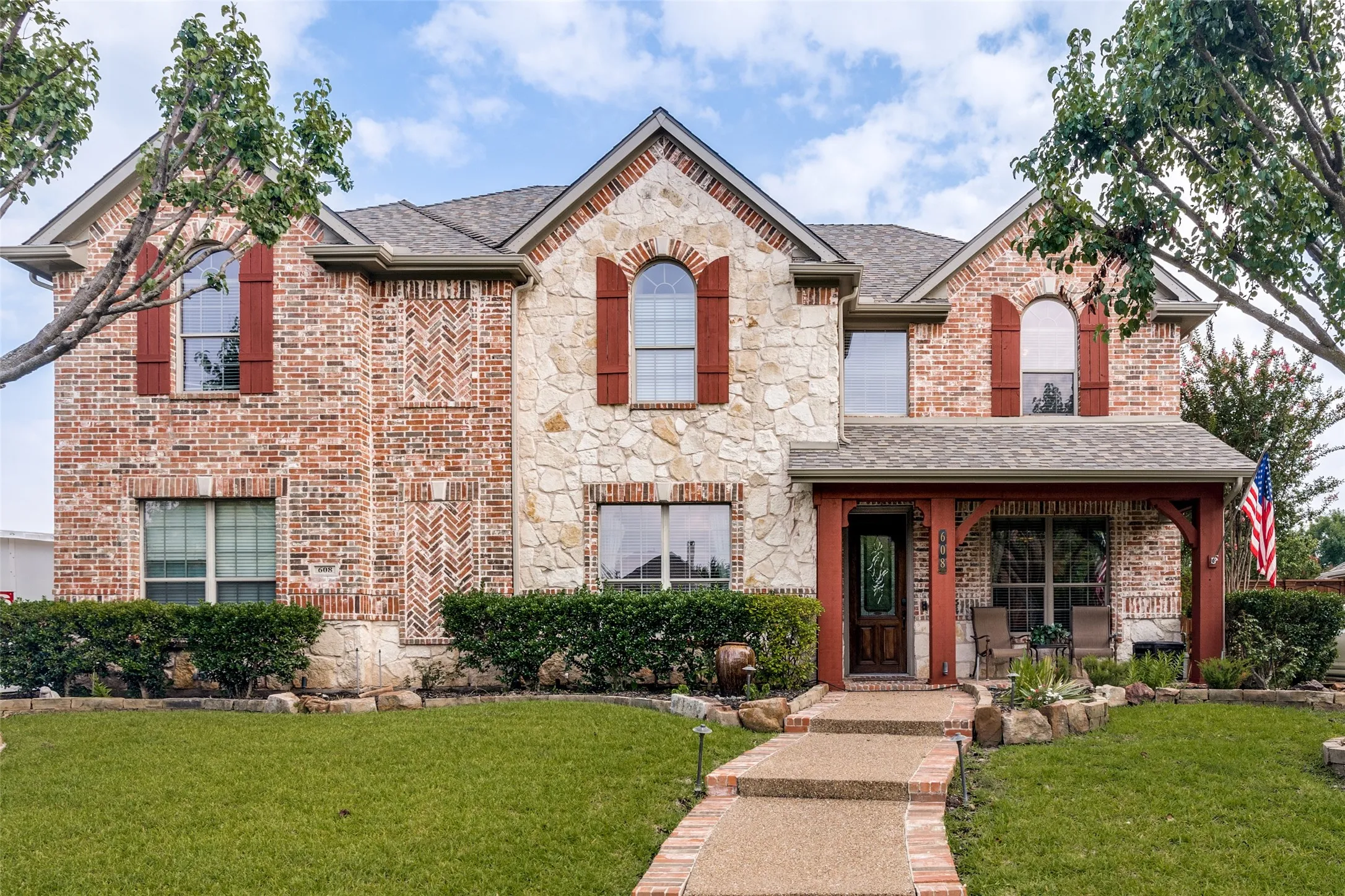 Single Family Residence For Sale in Collin County , 608 Chalk Hill Lane, Murphy, Texas 75094, 4 Bedroom, 3 Bathroom, 2 Garage spaces, 3,197 Sqft, built in 2006, mls#21299244, Real Estate Agent in Murphy, Homes For Sale in Collin county, Homes For Sale in Murphy, Realtor in Murphy Texas, Real Estate Brokerage Independent Realty Texas, Luminita Cordes Realtor