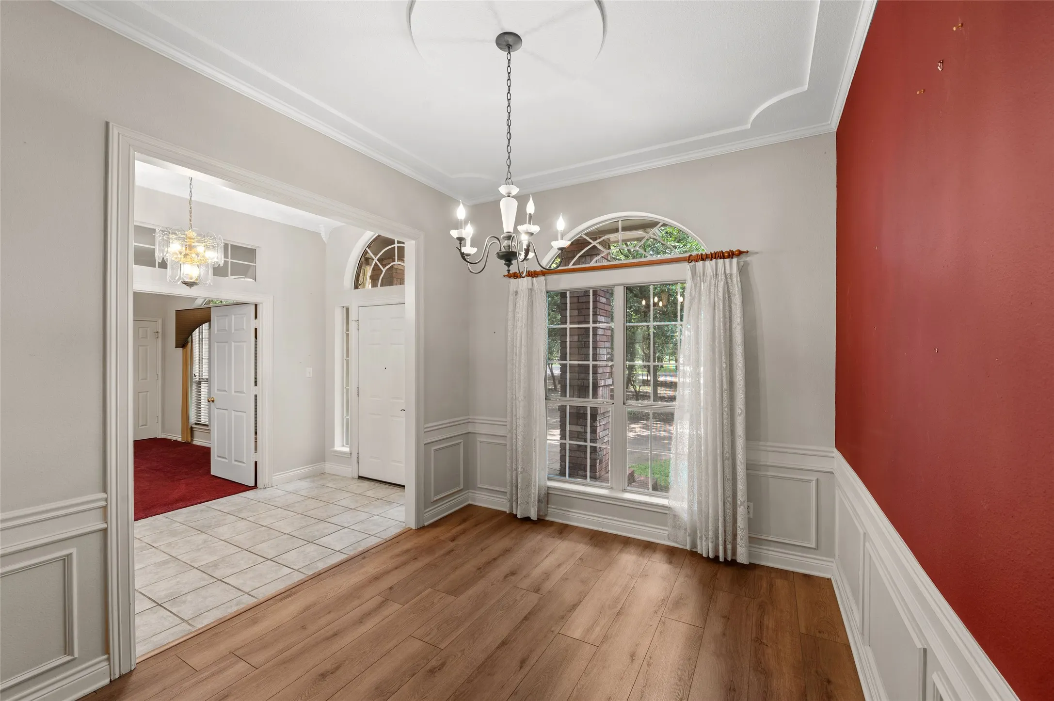 Single Family Residence For Sale in Wood County , 605 County road 2310, Mineola, Texas 75773, 3 Bedroom, 3 Bathroom, 2 Garage spaces, 2,472 Sqft, built in 1985, mls#21301704, Real Estate Agent in Mineola, Homes For Sale in Wood county, Homes For Sale in Mineola, Realtor in Mineola Texas, Real Estate Brokerage Independent Realty Texas, Luminita Cordes Realtor