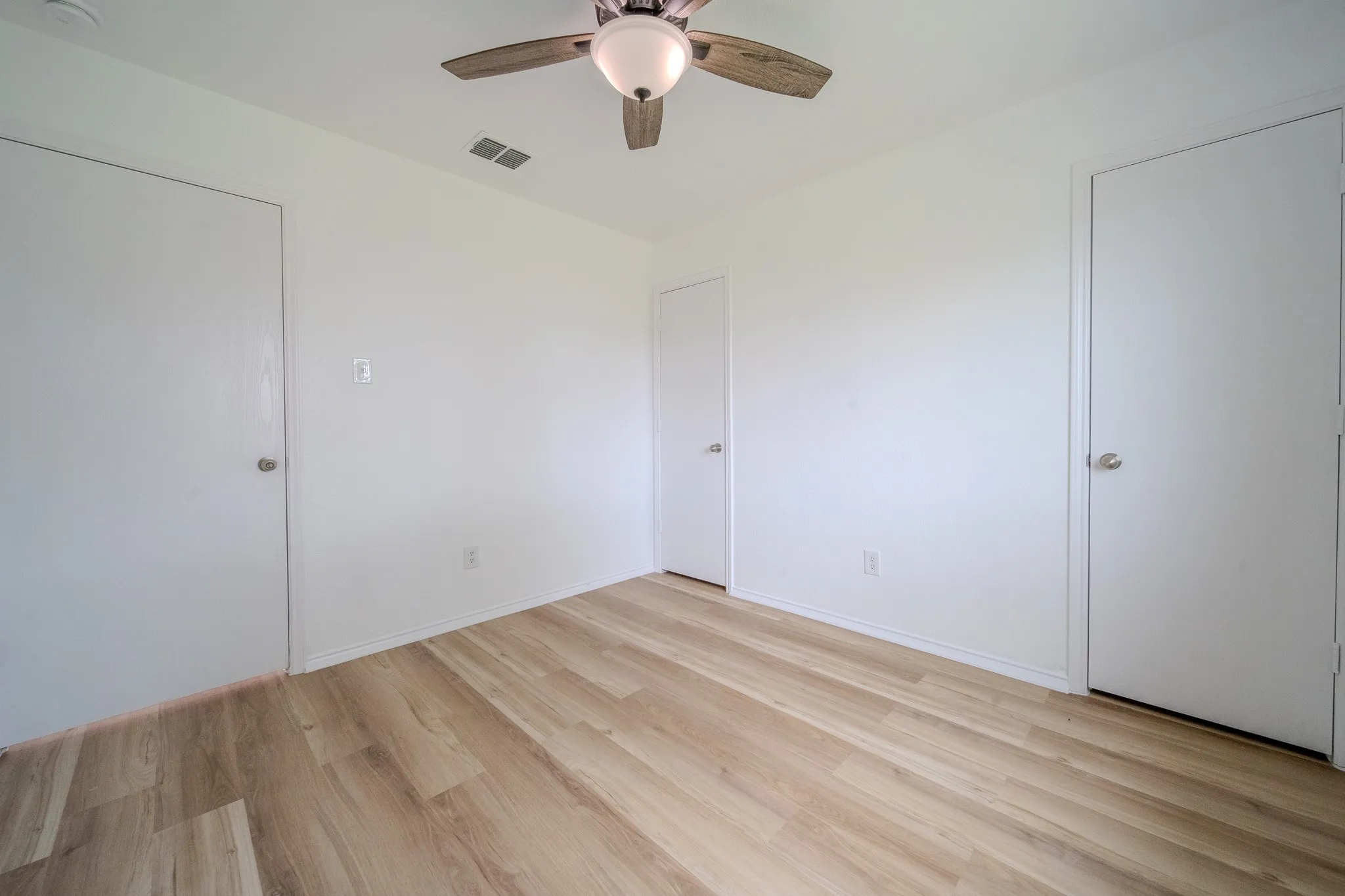 Single Family Residence For Rent in Collin County , 2037 Cedar Trail, Anna, Texas 75409, 4 Bedroom, 2 Bathroom, 2 Garage spaces, 1,817 Sqft, built in 2008, mls#21301706, Real Estate Agent in Anna, Homes For Rent in Collin county, Homes For Rent in Anna, Realtor in Anna Texas, Real Estate Brokerage Independent Realty Texas, Luminita Cordes Realtor