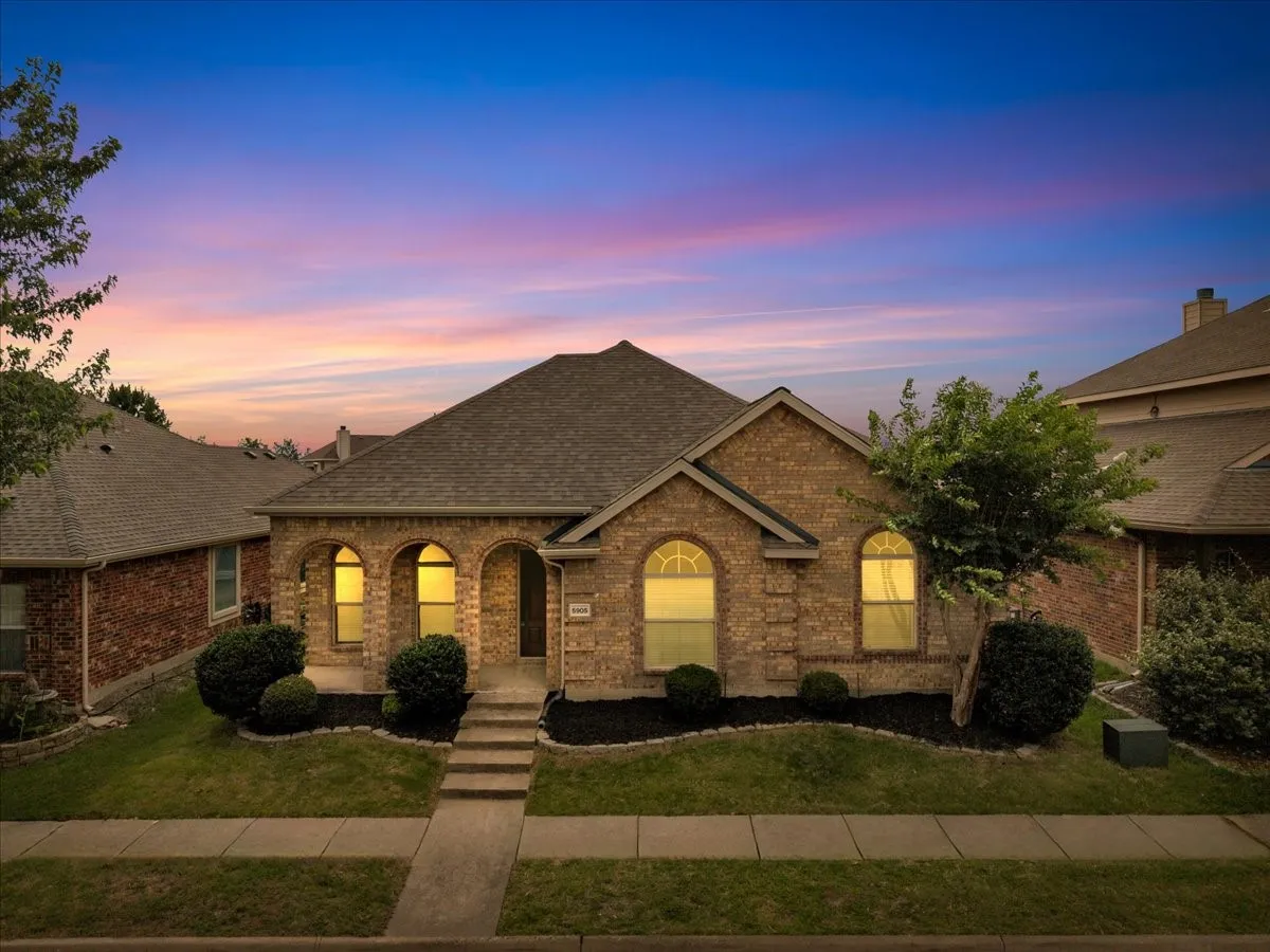 Single Family Residence For Sale in Collin County , 5905 Chisholm Trail, Mc Kinney, Texas 75070, 4 Bedroom, 2 Bathroom, 2 Garage spaces, 2,223 Sqft, built in 2008, mls#21301543, Real Estate Agent in Mc Kinney, Homes For Sale in Collin county, Homes For Sale in Mc Kinney, Realtor in Mc Kinney Texas, Real Estate Brokerage Independent Realty Texas, Luminita Cordes Realtor