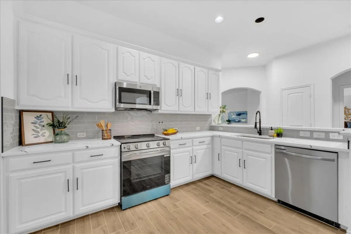 Single Family Residence For Sale in Collin County , 5905 Chisholm Trail, Mc Kinney, Texas 75070, 4 Bedroom, 2 Bathroom, 2 Garage spaces, 2,223 Sqft, built in 2008, mls#21301543, Real Estate Agent in Mc Kinney, Homes For Sale in Collin county, Homes For Sale in Mc Kinney, Realtor in Mc Kinney Texas, Real Estate Brokerage Independent Realty Texas, Luminita Cordes Realtor