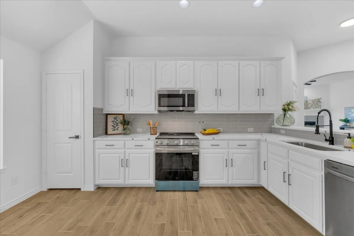 Single Family Residence For Sale in Collin County , 5905 Chisholm Trail, Mc Kinney, Texas 75070, 4 Bedroom, 2 Bathroom, 2 Garage spaces, 2,223 Sqft, built in 2008, mls#21301543, Real Estate Agent in Mc Kinney, Homes For Sale in Collin county, Homes For Sale in Mc Kinney, Realtor in Mc Kinney Texas, Real Estate Brokerage Independent Realty Texas, Luminita Cordes Realtor