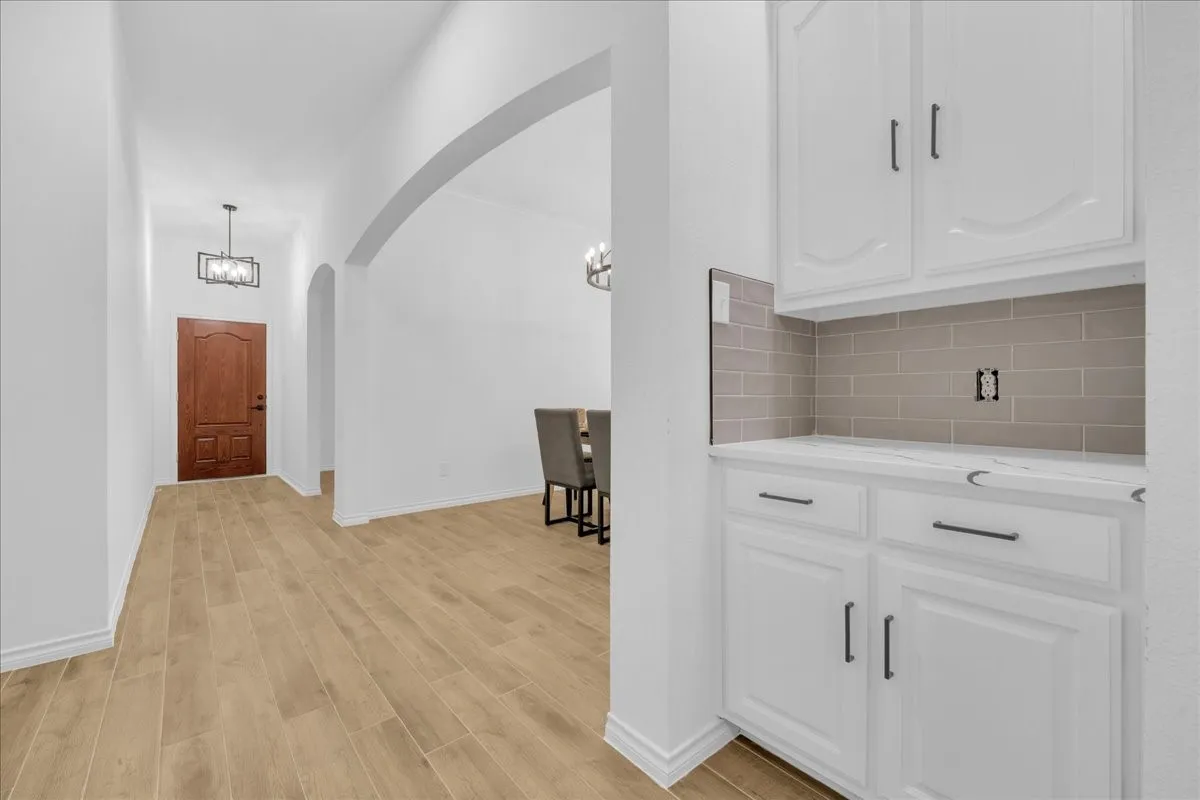 Single Family Residence For Sale in Collin County , 5905 Chisholm Trail, Mc Kinney, Texas 75070, 4 Bedroom, 2 Bathroom, 2 Garage spaces, 2,223 Sqft, built in 2008, mls#21301543, Real Estate Agent in Mc Kinney, Homes For Sale in Collin county, Homes For Sale in Mc Kinney, Realtor in Mc Kinney Texas, Real Estate Brokerage Independent Realty Texas, Luminita Cordes Realtor