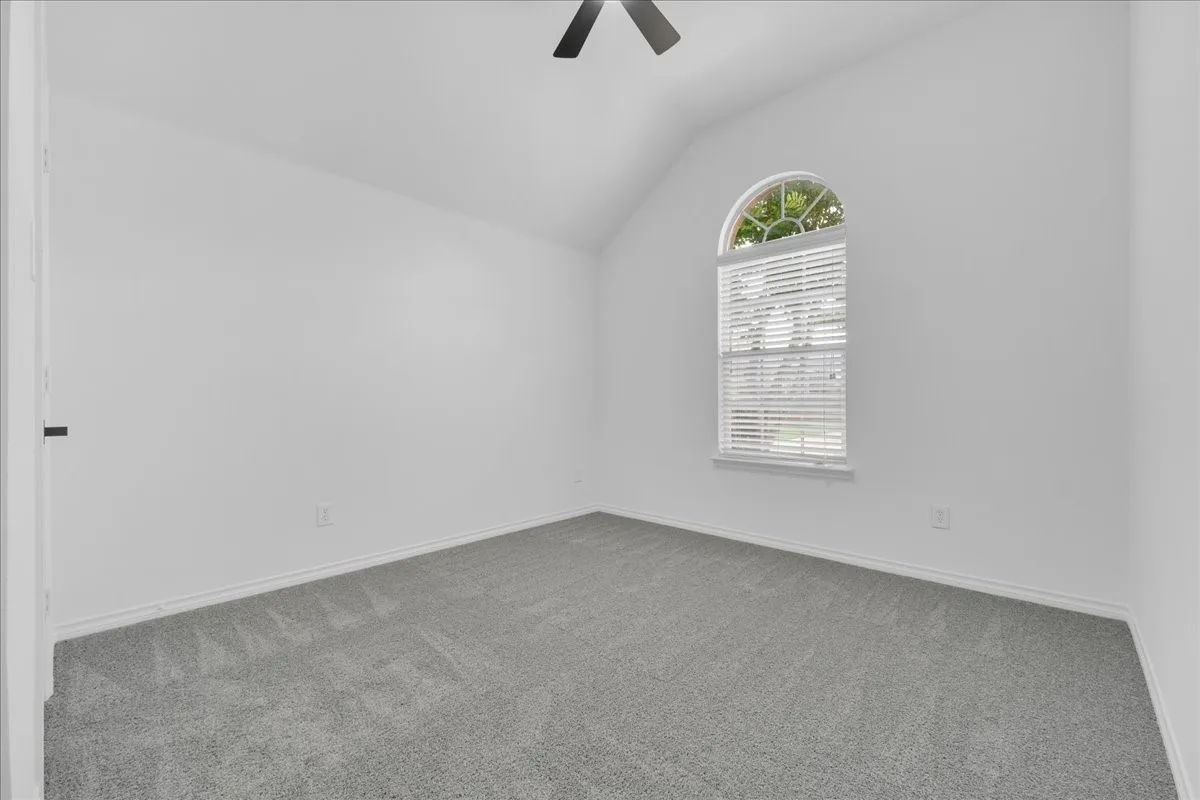 Single Family Residence For Sale in Collin County , 5905 Chisholm Trail, Mc Kinney, Texas 75070, 4 Bedroom, 2 Bathroom, 2 Garage spaces, 2,223 Sqft, built in 2008, mls#21301543, Real Estate Agent in Mc Kinney, Homes For Sale in Collin county, Homes For Sale in Mc Kinney, Realtor in Mc Kinney Texas, Real Estate Brokerage Independent Realty Texas, Luminita Cordes Realtor
