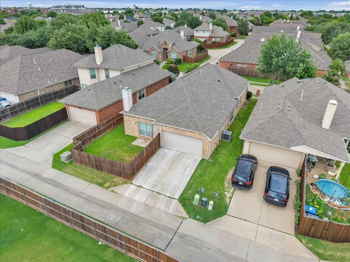 Single Family Residence For Sale in Collin County , 5905 Chisholm Trail, Mc Kinney, Texas 75070, 4 Bedroom, 2 Bathroom, 2 Garage spaces, 2,223 Sqft, built in 2008, mls#21301543, Real Estate Agent in Mc Kinney, Homes For Sale in Collin county, Homes For Sale in Mc Kinney, Realtor in Mc Kinney Texas, Real Estate Brokerage Independent Realty Texas, Luminita Cordes Realtor