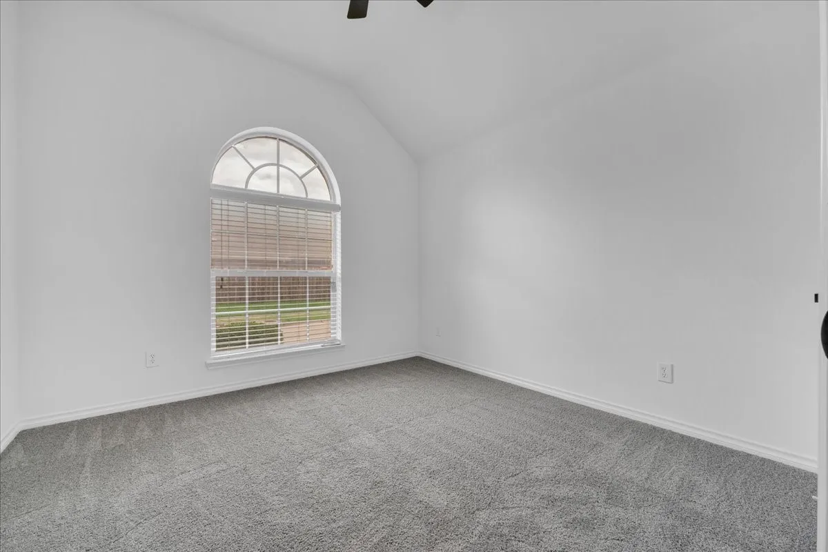 Single Family Residence For Sale in Collin County , 5905 Chisholm Trail, Mc Kinney, Texas 75070, 4 Bedroom, 2 Bathroom, 2 Garage spaces, 2,223 Sqft, built in 2008, mls#21301543, Real Estate Agent in Mc Kinney, Homes For Sale in Collin county, Homes For Sale in Mc Kinney, Realtor in Mc Kinney Texas, Real Estate Brokerage Independent Realty Texas, Luminita Cordes Realtor