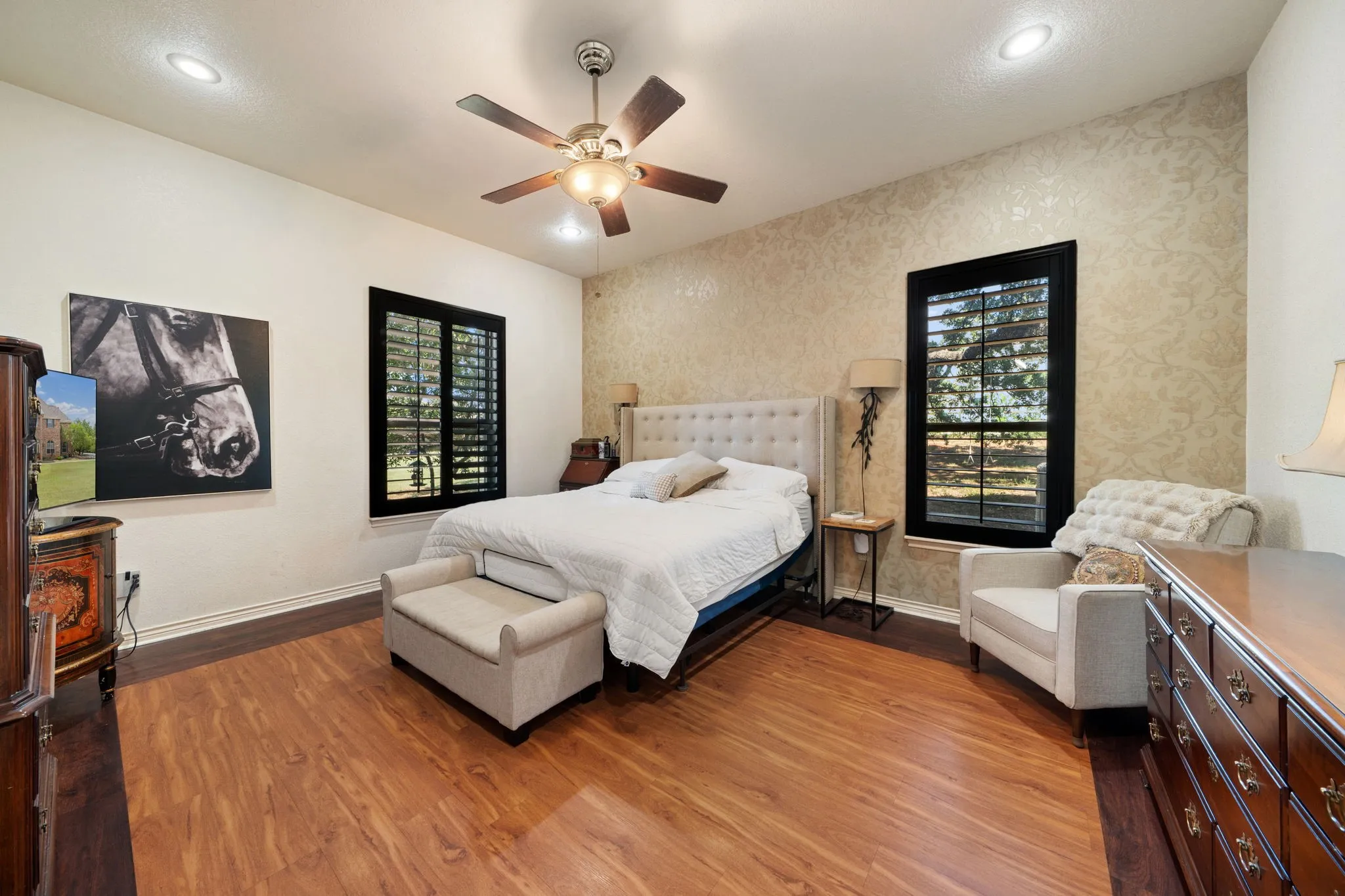 Single Family Residence For Sale in Denton County , 2530 Church Drive, Corinth, Texas 76210, 4 Bedrooms, 4 Bathrooms, 3 Garage spaces, 3,486 Sqft, built in 1995, Price $2,290,000, mls#21297897, Real Estate Agent in Corinth, Homes For Sale in Denton county, Homes For Sale in Corinth, Realtor in Corinth Texas, Real Estate Brokerage Independent Realty Texas, Luminita Cordes Realtor
