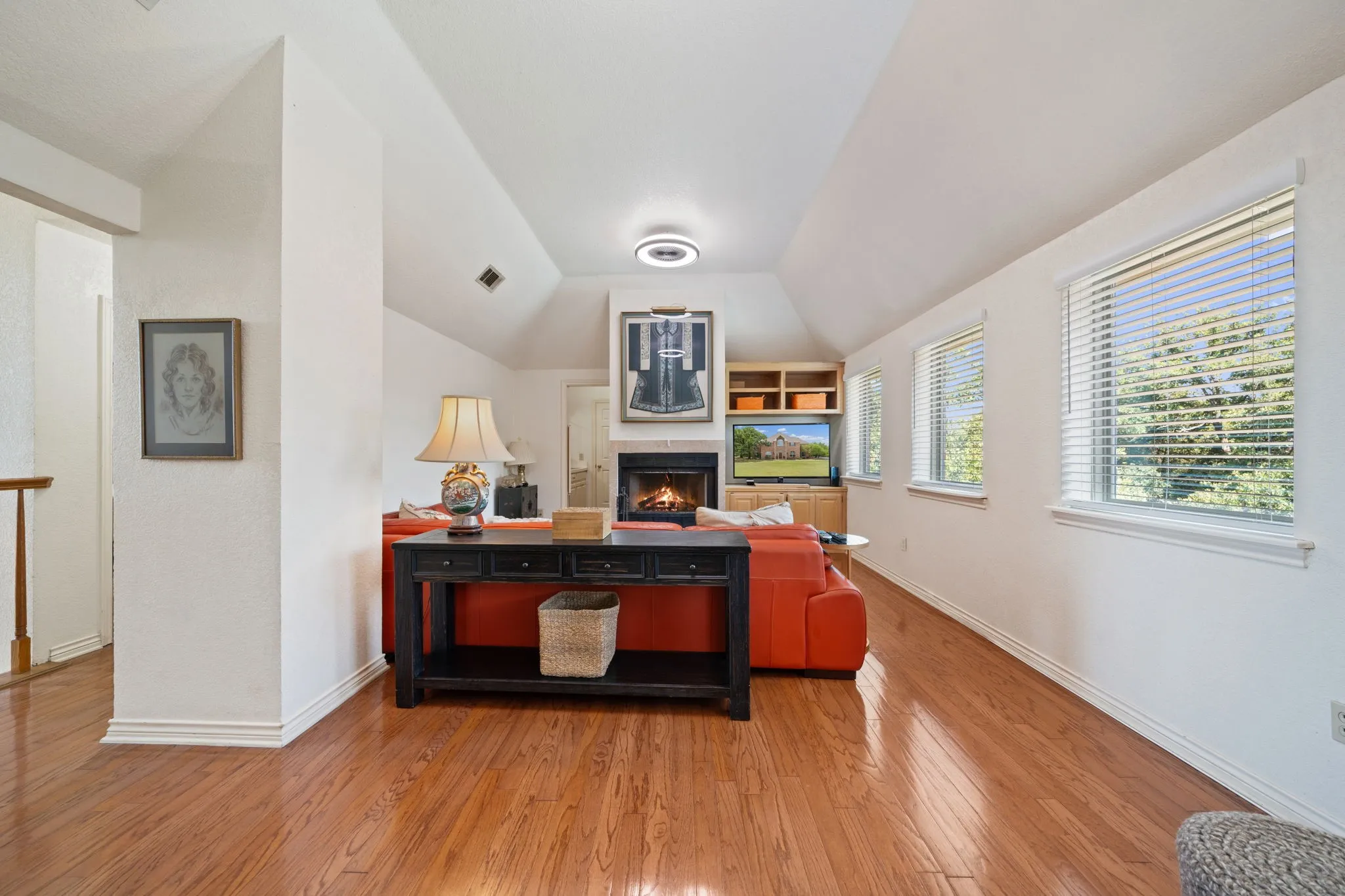 Single Family Residence For Sale in Denton County , 2530 Church Drive, Corinth, Texas 76210, 4 Bedrooms, 4 Bathrooms, 3 Garage spaces, 3,486 Sqft, built in 1995, Price $2,290,000, mls#21297897, Real Estate Agent in Corinth, Homes For Sale in Denton county, Homes For Sale in Corinth, Realtor in Corinth Texas, Real Estate Brokerage Independent Realty Texas, Luminita Cordes Realtor