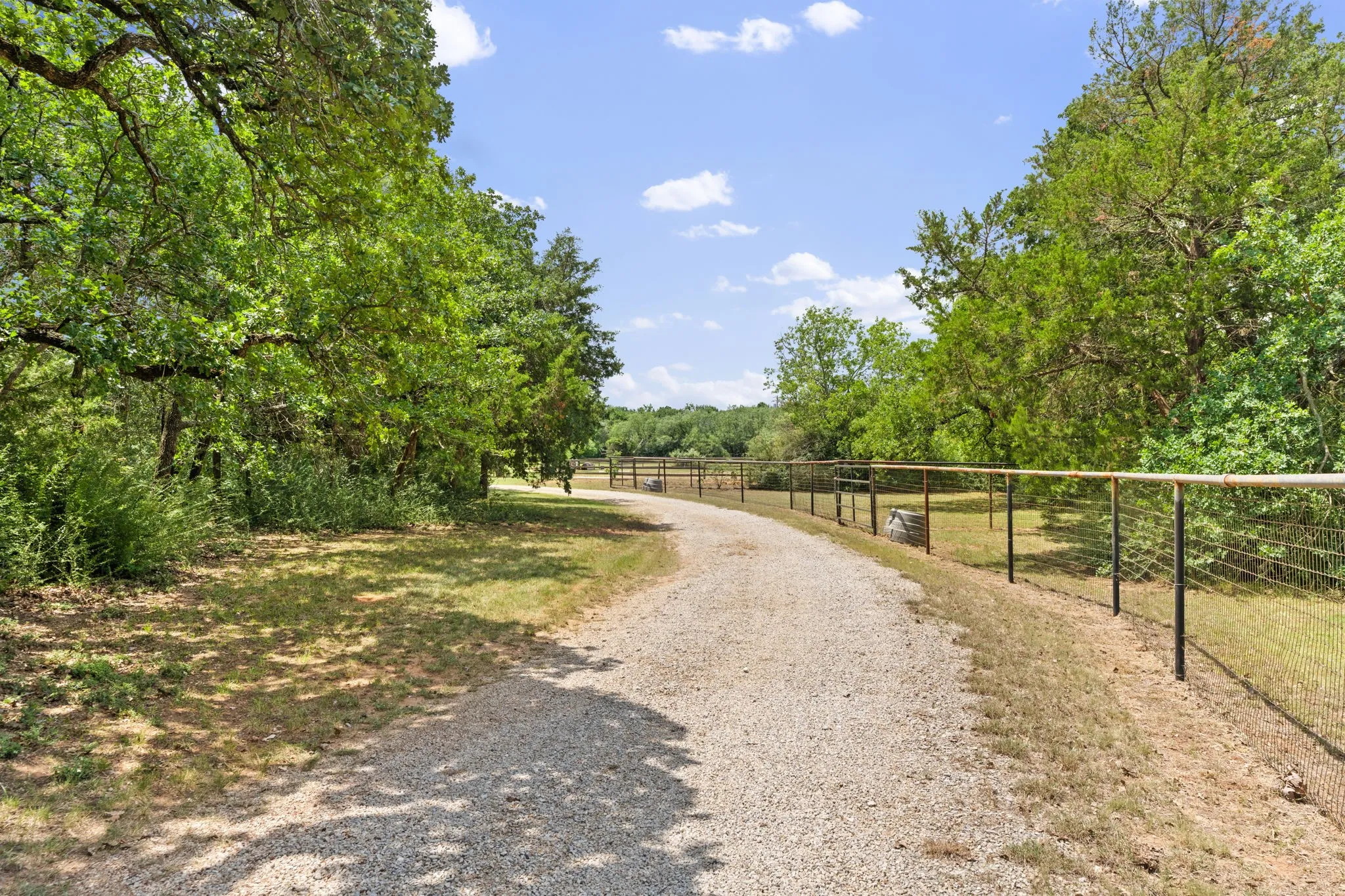 Single Family Residence For Sale in Denton County , 2530 Church Drive, Corinth, Texas 76210, 4 Bedrooms, 4 Bathrooms, 3 Garage spaces, 3,486 Sqft, built in 1995, Price $2,290,000, mls#21297897, Real Estate Agent in Corinth, Homes For Sale in Denton county, Homes For Sale in Corinth, Realtor in Corinth Texas, Real Estate Brokerage Independent Realty Texas, Luminita Cordes Realtor