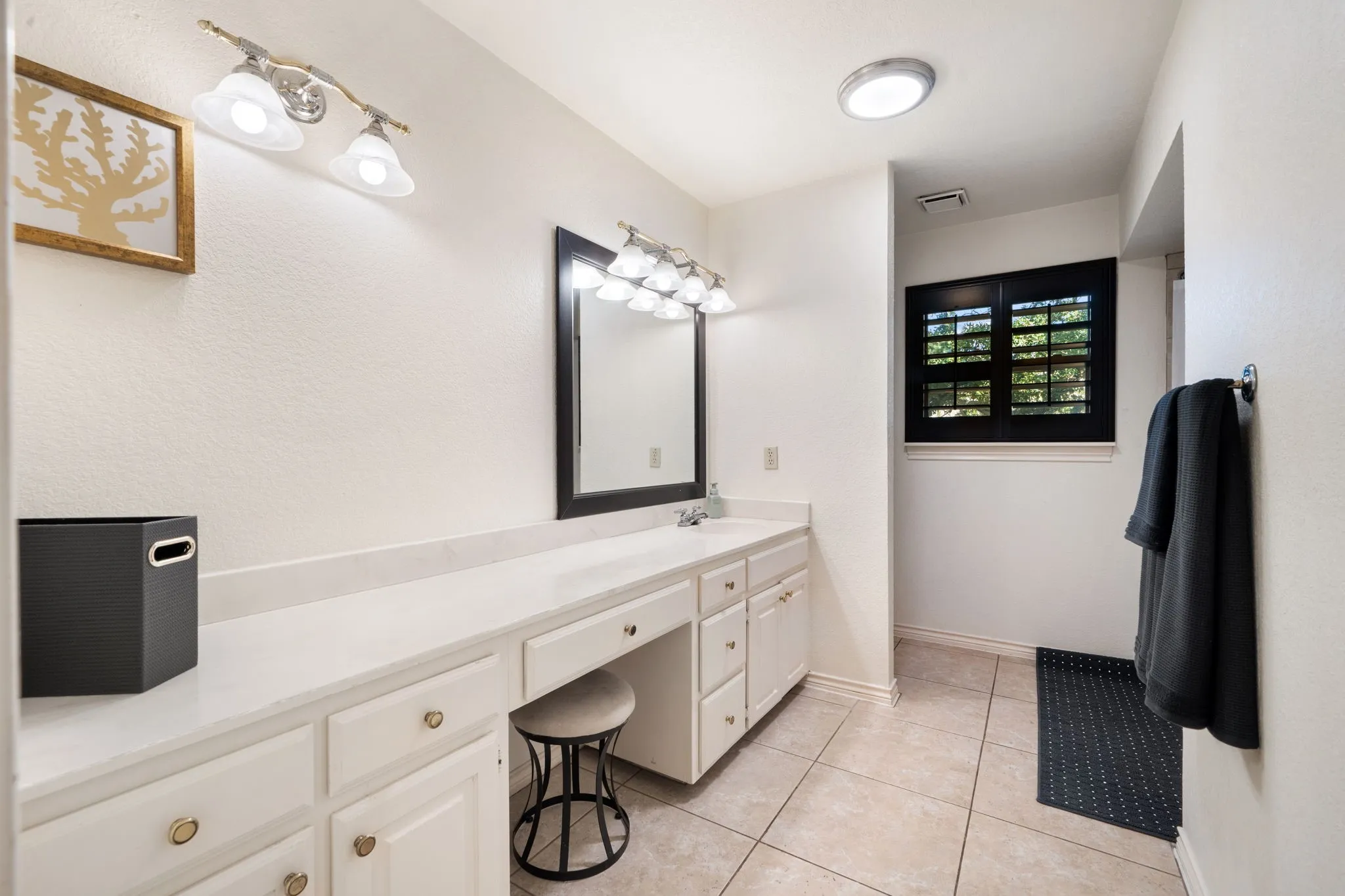 Single Family Residence For Sale in Denton County , 2530 Church Drive, Corinth, Texas 76210, 4 Bedrooms, 4 Bathrooms, 3 Garage spaces, 3,486 Sqft, built in 1995, Price $2,290,000, mls#21297897, Real Estate Agent in Corinth, Homes For Sale in Denton county, Homes For Sale in Corinth, Realtor in Corinth Texas, Real Estate Brokerage Independent Realty Texas, Luminita Cordes Realtor