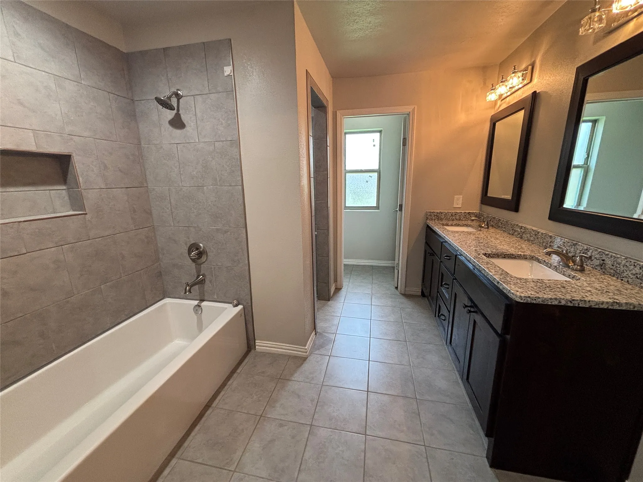 Single Family Residence For Sale in Parker County , 621 N Avenue B, Springtown, Texas 76082, 3 Bedroom, 2 Bathroom, 2 Garage spaces, 1,582 Sqft, built in 2019, mls#21301630, Real Estate Agent in Springtown, Homes For Sale in Parker county, Homes For Sale in Springtown, Realtor in Springtown Texas, Real Estate Brokerage Independent Realty Texas, Luminita Cordes Realtor
