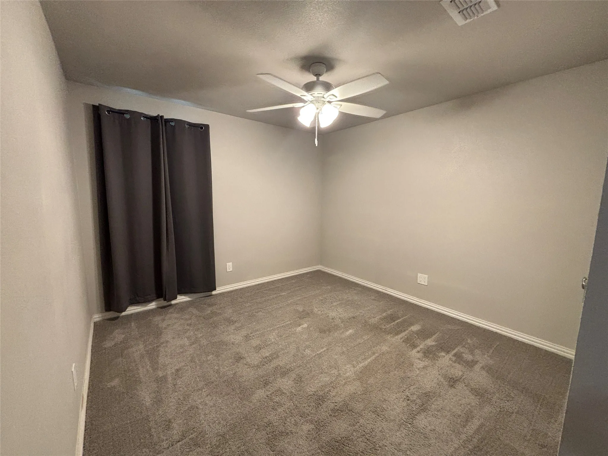 Single Family Residence For Sale in Parker County , 621 N Avenue B, Springtown, Texas 76082, 3 Bedroom, 2 Bathroom, 2 Garage spaces, 1,582 Sqft, built in 2019, mls#21301630, Real Estate Agent in Springtown, Homes For Sale in Parker county, Homes For Sale in Springtown, Realtor in Springtown Texas, Real Estate Brokerage Independent Realty Texas, Luminita Cordes Realtor