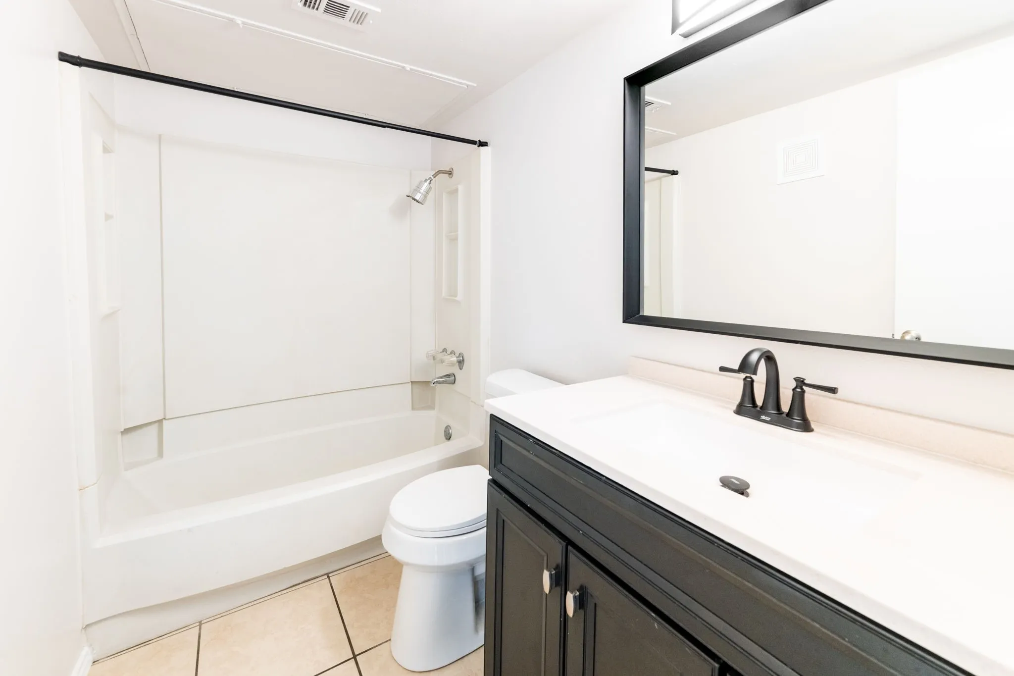 Condominium For Rent in Dallas County , 4552 Chaha Road 205, Garland, Texas 75043, 2 Bedroom, 2 Bathroom, Garage spaces, 943 Sqft, built in 1981, mls#21301751, Real Estate Agent in Garland, Homes For Rent in Dallas county, Homes For Rent in Garland, Realtor in Garland Texas, Real Estate Brokerage Independent Realty Texas, Luminita Cordes Realtor