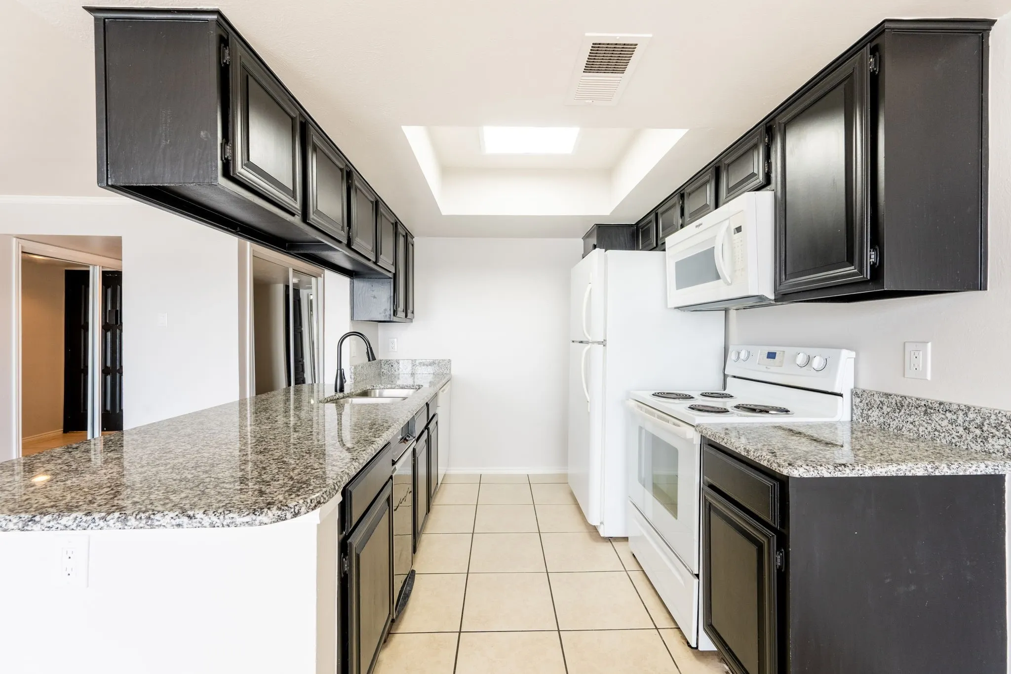Condominium For Rent in Dallas County , 4552 Chaha Road 205, Garland, Texas 75043, 2 Bedroom, 2 Bathroom, Garage spaces, 943 Sqft, built in 1981, mls#21301751, Real Estate Agent in Garland, Homes For Rent in Dallas county, Homes For Rent in Garland, Realtor in Garland Texas, Real Estate Brokerage Independent Realty Texas, Luminita Cordes Realtor