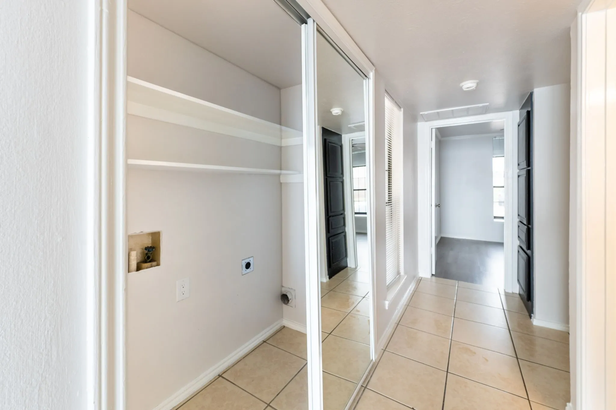 Condominium For Rent in Dallas County , 4552 Chaha Road 205, Garland, Texas 75043, 2 Bedroom, 2 Bathroom, Garage spaces, 943 Sqft, built in 1981, mls#21301751, Real Estate Agent in Garland, Homes For Rent in Dallas county, Homes For Rent in Garland, Realtor in Garland Texas, Real Estate Brokerage Independent Realty Texas, Luminita Cordes Realtor