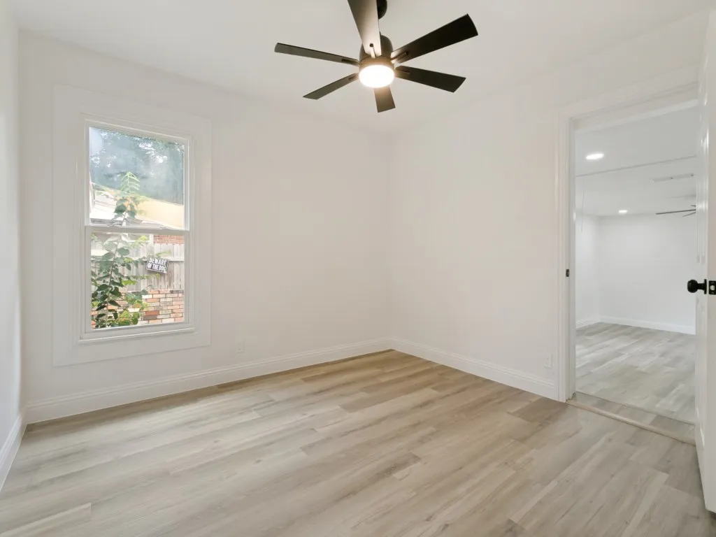 Single Family Residence For Sale in Tarrant County , 429 Harmon Road, Hurst, Texas 76053, 4 Bedroom, 2 Bathroom, 1 Garage spaces, 1,662 Sqft, built in 1953, mls#21301693, Real Estate Agent in Hurst, Homes For Sale in Tarrant county, Homes For Sale in Hurst, Realtor in Hurst Texas, Real Estate Brokerage Independent Realty Texas, Luminita Cordes Realtor