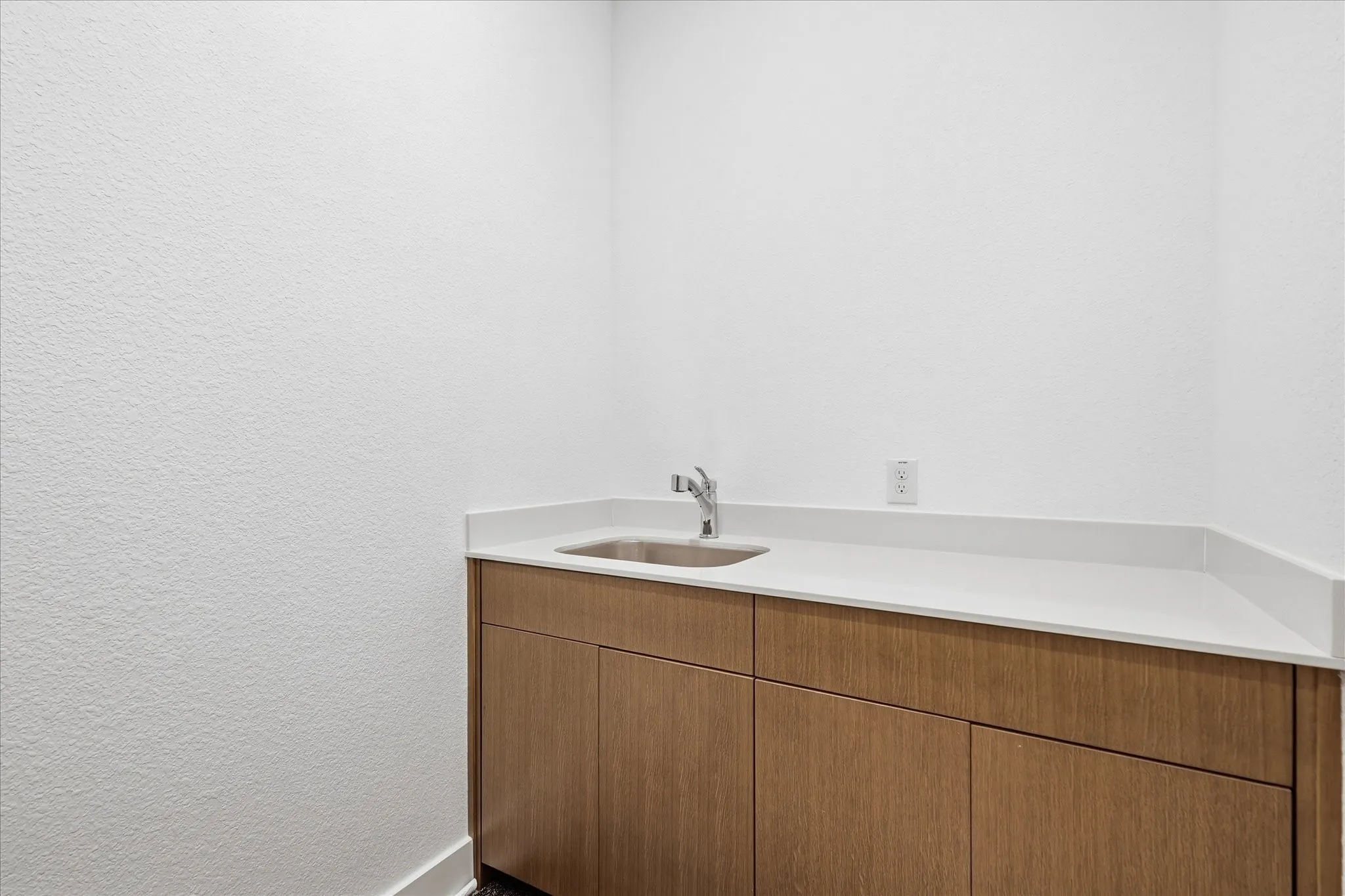 Single Family Residence For Rent in Denton County , 3769 Vase Vine Place, Frisco, Texas 75033, 4 Bedroom, 3 Bathroom, 3 Garage spaces, 3,374 Sqft, built in 2023, mls#21301677, Real Estate Agent in Frisco, Homes For Rent in Denton county, Homes For Rent in Frisco, Realtor in Frisco Texas, Real Estate Brokerage Independent Realty Texas, Luminita Cordes Realtor