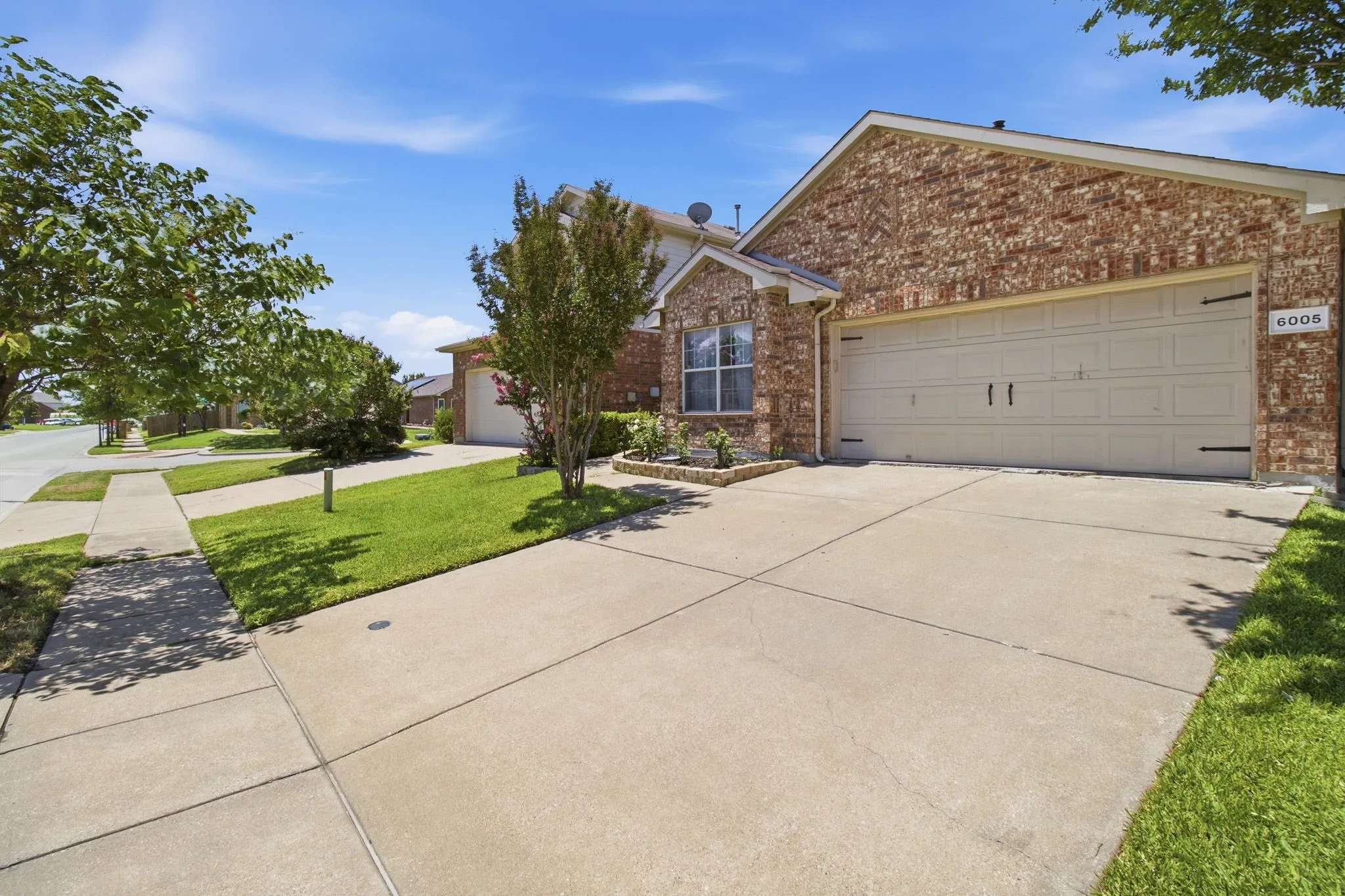 Single Family Residence For Rent in Tarrant County , 6005 Melanie Drive, Fort Worth, Texas 76131, 3 Bedroom, 2 Bathroom, 2 Garage spaces, 1,346 Sqft, built in 2006, mls#21301789, Real Estate Agent in Fort Worth, Homes For Rent in Tarrant county, Homes For Rent in Fort Worth, Realtor in Fort Worth Texas, Real Estate Brokerage Independent Realty Texas, Luminita Cordes Realtor