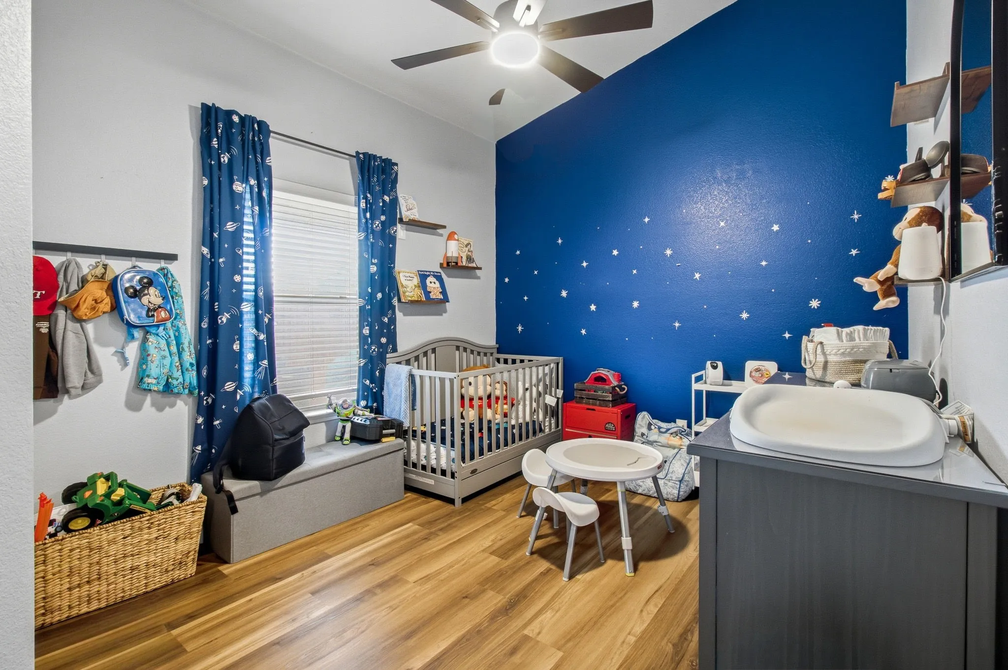 Single Family Residence For Rent in Tarrant County , 6005 Melanie Drive, Fort Worth, Texas 76131, 3 Bedroom, 2 Bathroom, 2 Garage spaces, 1,346 Sqft, built in 2006, mls#21301789, Real Estate Agent in Fort Worth, Homes For Rent in Tarrant county, Homes For Rent in Fort Worth, Realtor in Fort Worth Texas, Real Estate Brokerage Independent Realty Texas, Luminita Cordes Realtor