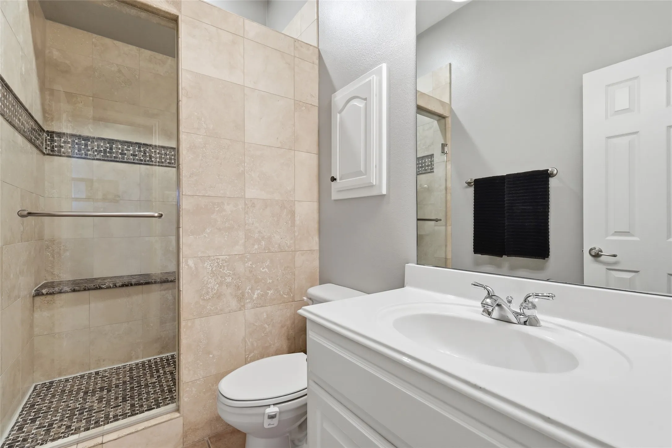Single Family Residence For Sale in Denton County , 2705 Winthrop Hill Road, Denton, Texas 76226, 4 Bedroom, 3 Bathroom, 3 Garage spaces, 2,715 Sqft, built in 2004, mls#21301803, Real Estate Agent in Denton, Homes For Sale in Denton county, Homes For Sale in Denton, Realtor in Denton Texas, Real Estate Brokerage Independent Realty Texas, Luminita Cordes Realtor