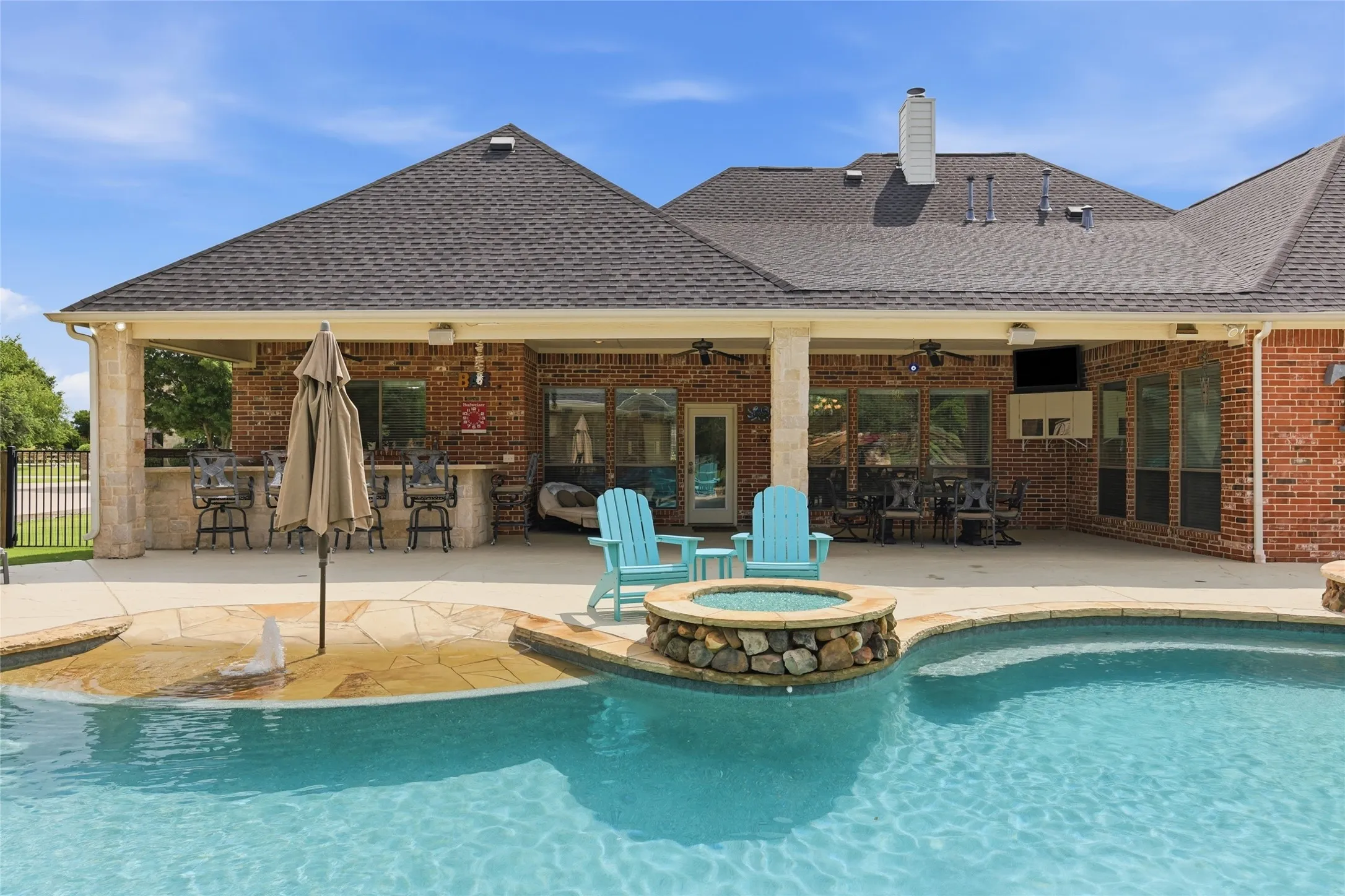 Single Family Residence For Sale in Denton County , 2705 Winthrop Hill Road, Denton, Texas 76226, 4 Bedroom, 3 Bathroom, 3 Garage spaces, 2,715 Sqft, built in 2004, mls#21301803, Real Estate Agent in Denton, Homes For Sale in Denton county, Homes For Sale in Denton, Realtor in Denton Texas, Real Estate Brokerage Independent Realty Texas, Luminita Cordes Realtor