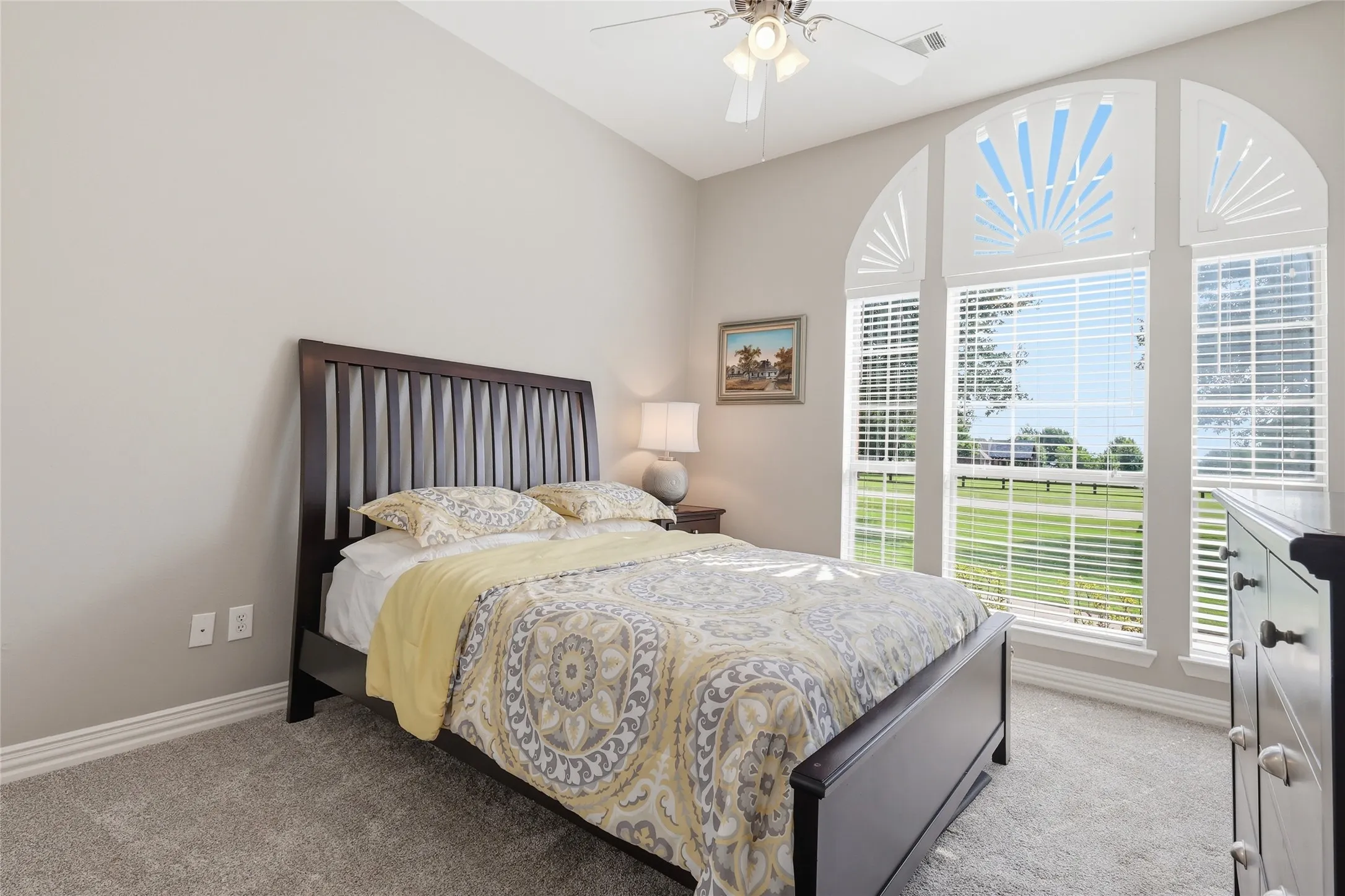 Single Family Residence For Sale in Denton County , 2705 Winthrop Hill Road, Denton, Texas 76226, 4 Bedroom, 3 Bathroom, 3 Garage spaces, 2,715 Sqft, built in 2004, mls#21301803, Real Estate Agent in Denton, Homes For Sale in Denton county, Homes For Sale in Denton, Realtor in Denton Texas, Real Estate Brokerage Independent Realty Texas, Luminita Cordes Realtor