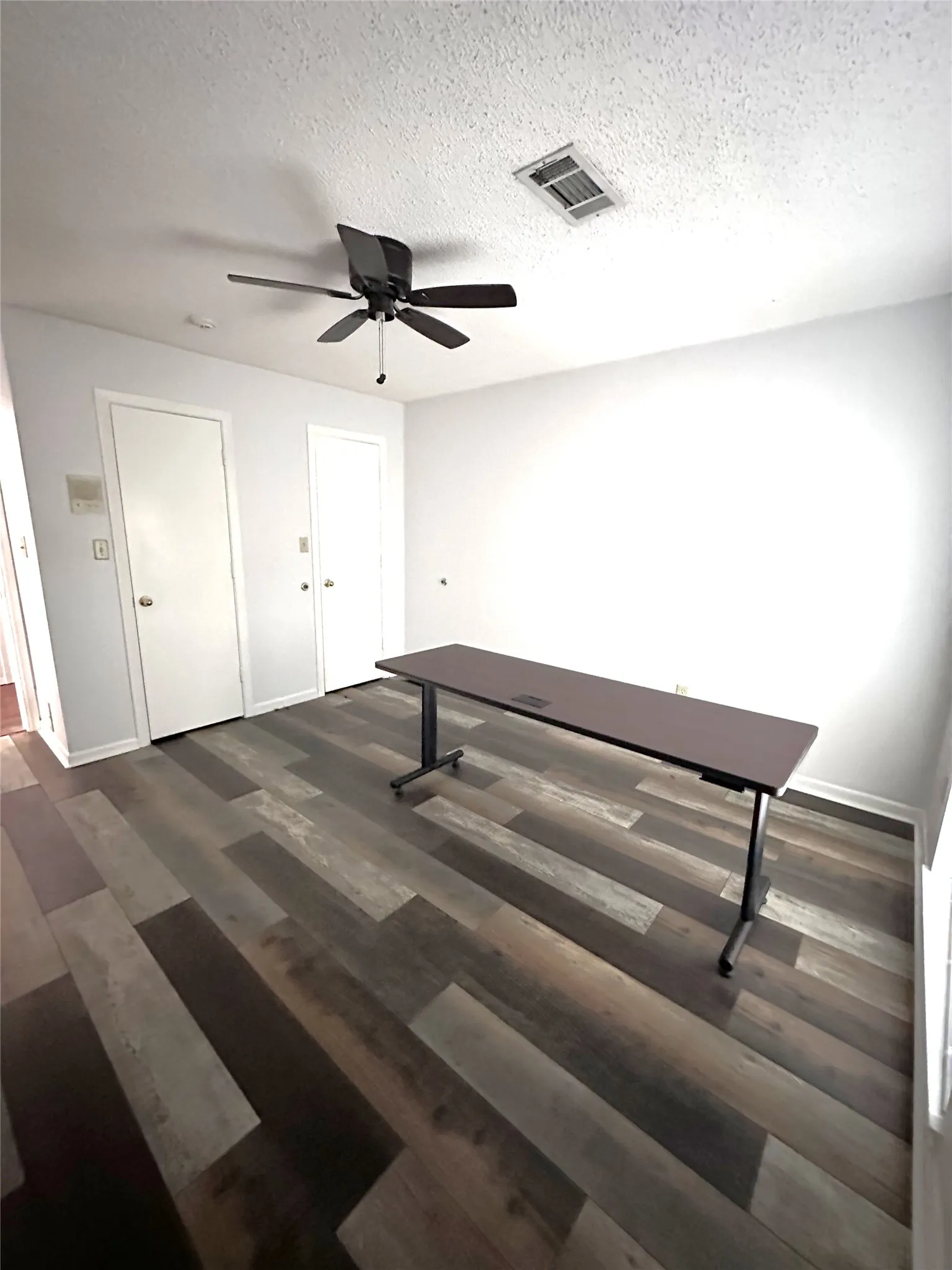 Single Family Residence For Sale in Dallas County , 722 E Wheatland, Duncanville, Texas 75116, 10 Bedroom, 6 Bathroom, 2 Garage spaces, 5,790 Sqft, built in 1970, mls#21299975, Real Estate Agent in Duncanville, Homes For Sale in Dallas county, Homes For Sale in Duncanville, Realtor in Duncanville Texas, Real Estate Brokerage Independent Realty Texas, Luminita Cordes Realtor