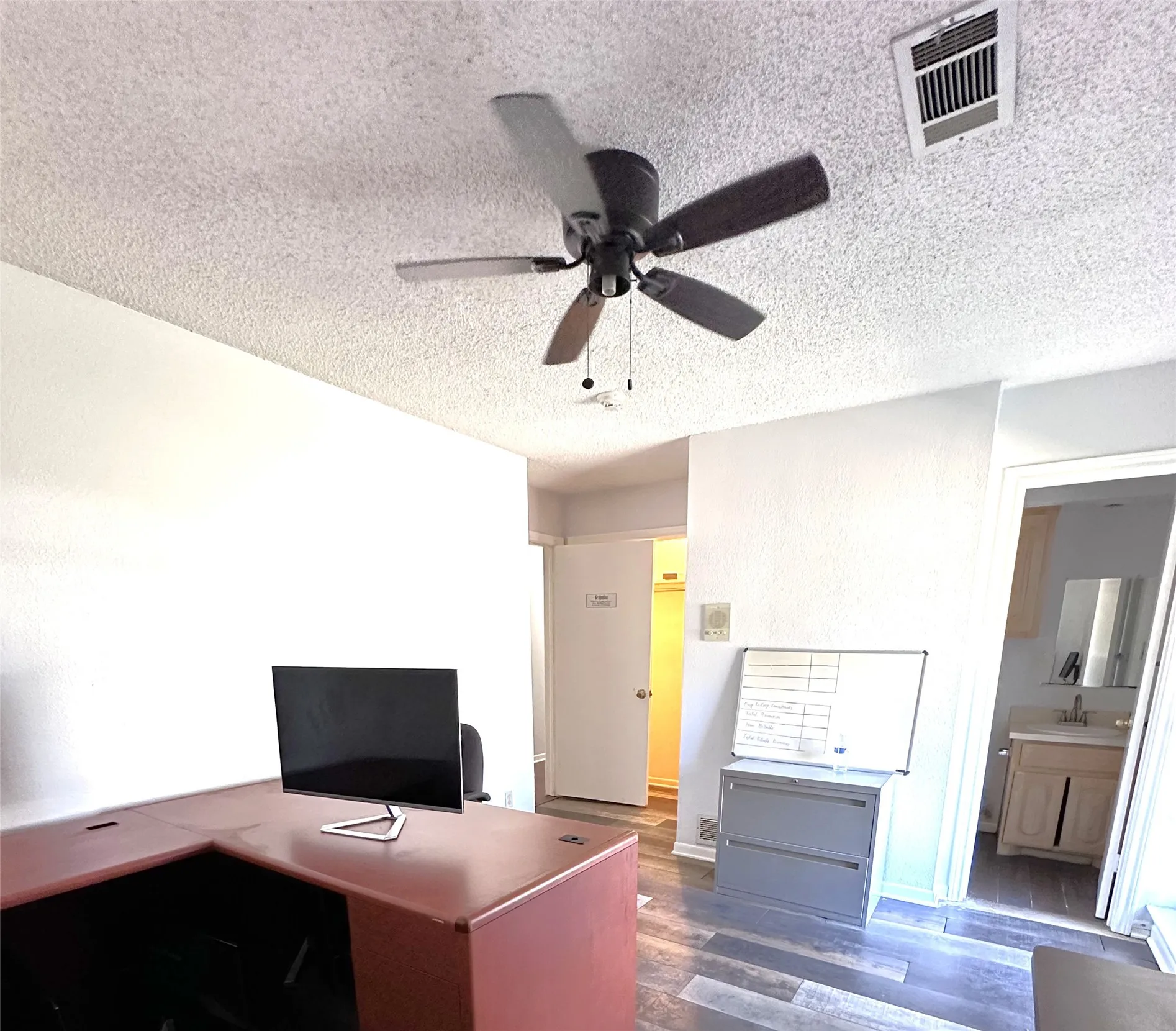 Single Family Residence For Sale in Dallas County , 722 E Wheatland, Duncanville, Texas 75116, 10 Bedroom, 6 Bathroom, 2 Garage spaces, 5,790 Sqft, built in 1970, mls#21299975, Real Estate Agent in Duncanville, Homes For Sale in Dallas county, Homes For Sale in Duncanville, Realtor in Duncanville Texas, Real Estate Brokerage Independent Realty Texas, Luminita Cordes Realtor