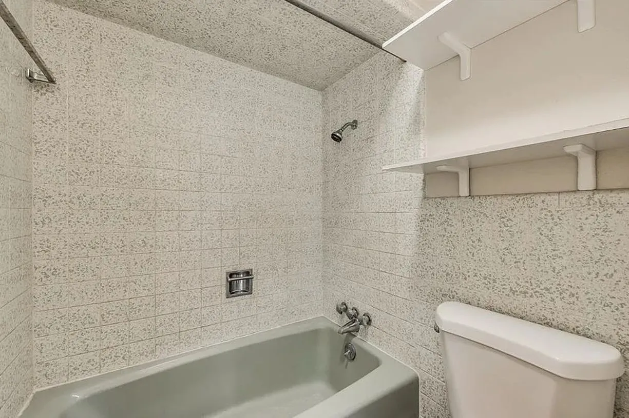 Single Family Residence For Sale in Dallas County , 722 E Wheatland, Duncanville, Texas 75116, 10 Bedroom, 6 Bathroom, 2 Garage spaces, 5,790 Sqft, built in 1970, mls#21299975, Real Estate Agent in Duncanville, Homes For Sale in Dallas county, Homes For Sale in Duncanville, Realtor in Duncanville Texas, Real Estate Brokerage Independent Realty Texas, Luminita Cordes Realtor