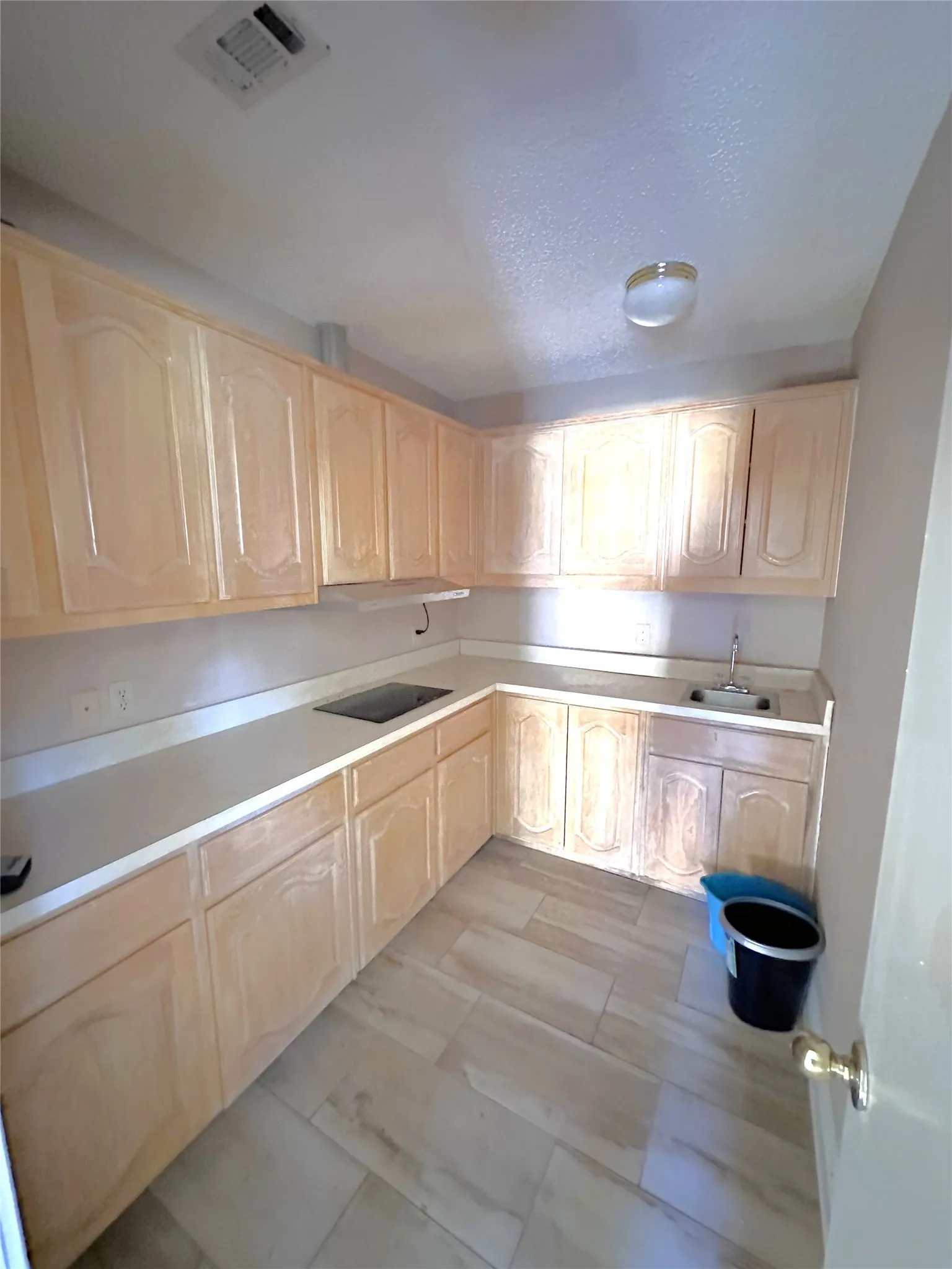 Single Family Residence For Sale in Dallas County , 722 E Wheatland, Duncanville, Texas 75116, 10 Bedroom, 6 Bathroom, 2 Garage spaces, 5,790 Sqft, built in 1970, mls#21299975, Real Estate Agent in Duncanville, Homes For Sale in Dallas county, Homes For Sale in Duncanville, Realtor in Duncanville Texas, Real Estate Brokerage Independent Realty Texas, Luminita Cordes Realtor