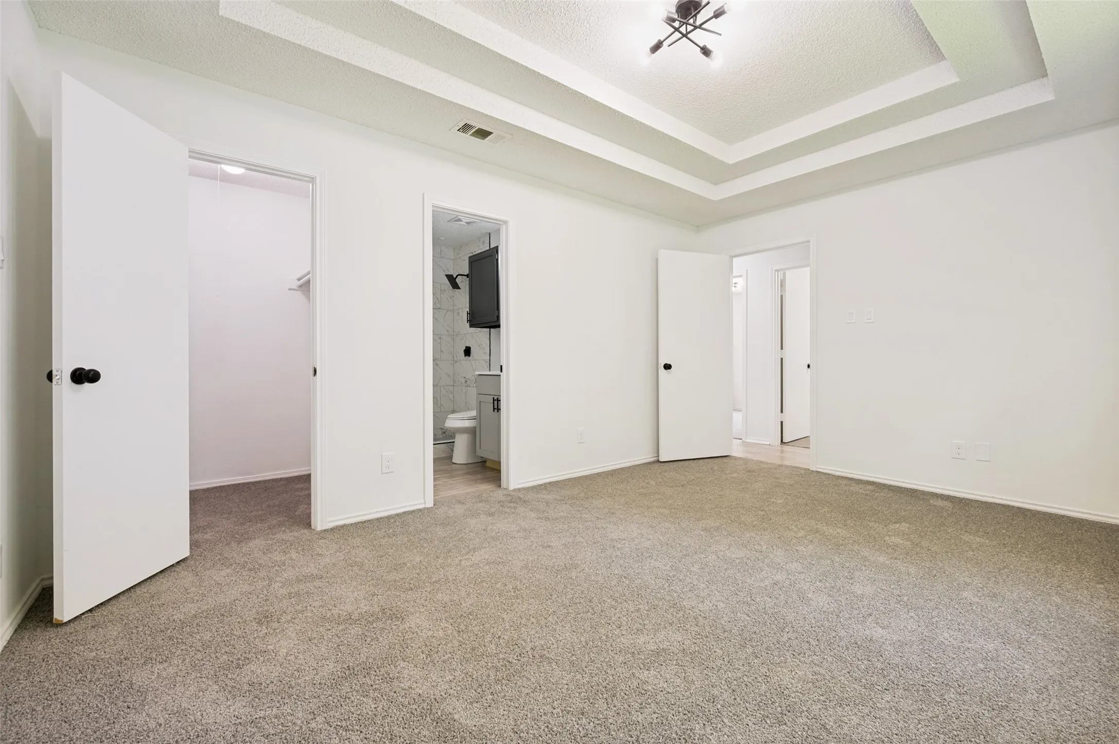 Single Family Residence For Sale in Dallas County , 1221 Hilburn Court, Irving, Texas 75060, 3 Bedroom, 2 Bathroom, 1 Garage spaces, 1,200 Sqft, built in 1987, mls#21301684, Real Estate Agent in Irving, Homes For Sale in Dallas county, Homes For Sale in Irving, Realtor in Irving Texas, Real Estate Brokerage Independent Realty Texas, Luminita Cordes Realtor