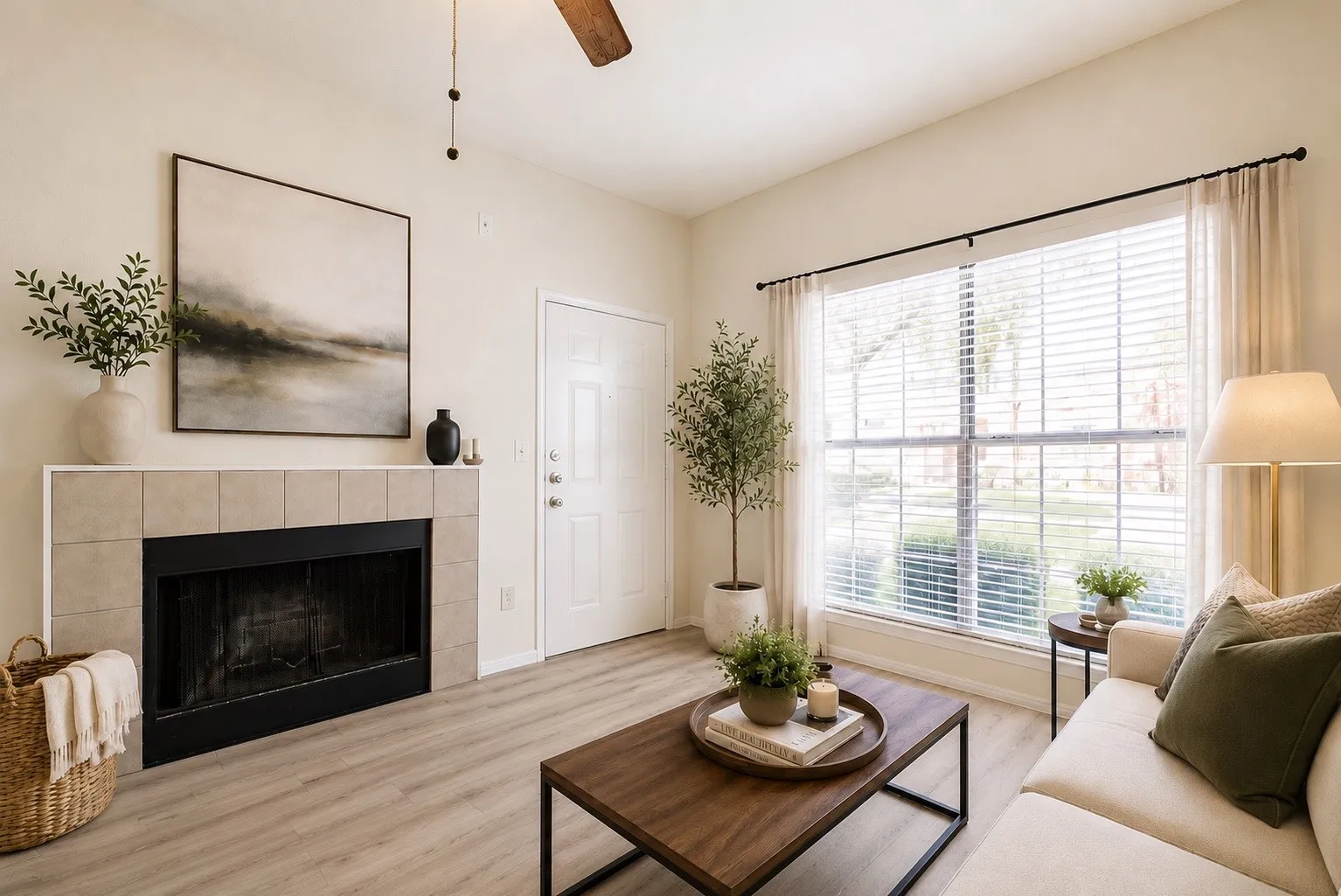 Condominium For Sale in Collin County , 2524 Preston Road 1501, Plano, Texas 75093, 2 Bedroom, 2 Bathroom, 1 Garage spaces, 1,225 Sqft, built in 1995, mls#21271070, Real Estate Agent in Plano, Homes For Sale in Collin county, Homes For Sale in Plano, Realtor in Plano Texas, Real Estate Brokerage Independent Realty Texas, Luminita Cordes Realtor