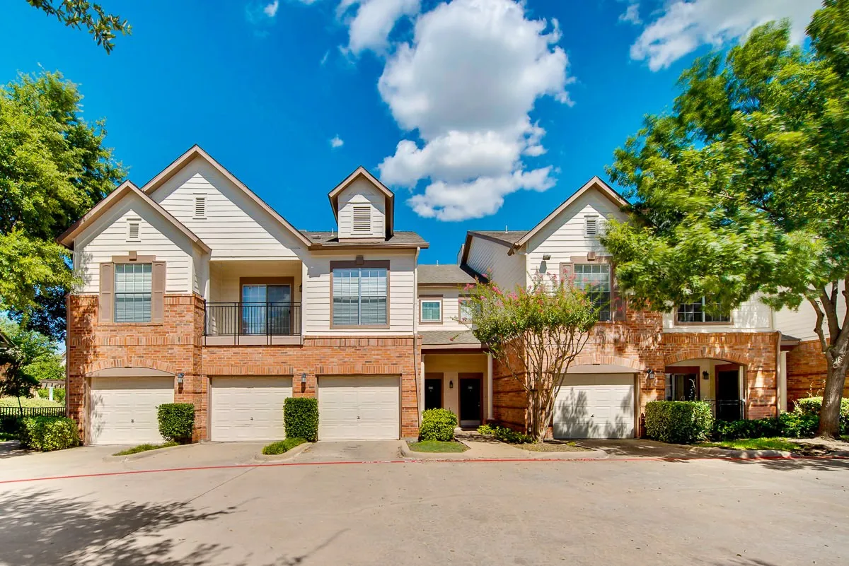 Condominium For Sale in Collin County , 2524 Preston Road 1501, Plano, Texas 75093, 2 Bedroom, 2 Bathroom, 1 Garage spaces, 1,225 Sqft, built in 1995, mls#21271070, Real Estate Agent in Plano, Homes For Sale in Collin county, Homes For Sale in Plano, Realtor in Plano Texas, Real Estate Brokerage Independent Realty Texas, Luminita Cordes Realtor