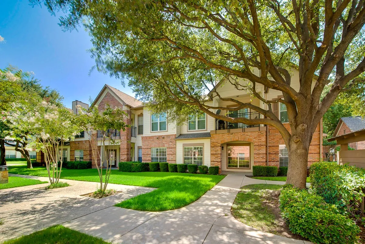 Condominium For Sale in Collin County , 2524 Preston Road 1501, Plano, Texas 75093, 2 Bedroom, 2 Bathroom, 1 Garage spaces, 1,225 Sqft, built in 1995, mls#21271070, Real Estate Agent in Plano, Homes For Sale in Collin county, Homes For Sale in Plano, Realtor in Plano Texas, Real Estate Brokerage Independent Realty Texas, Luminita Cordes Realtor