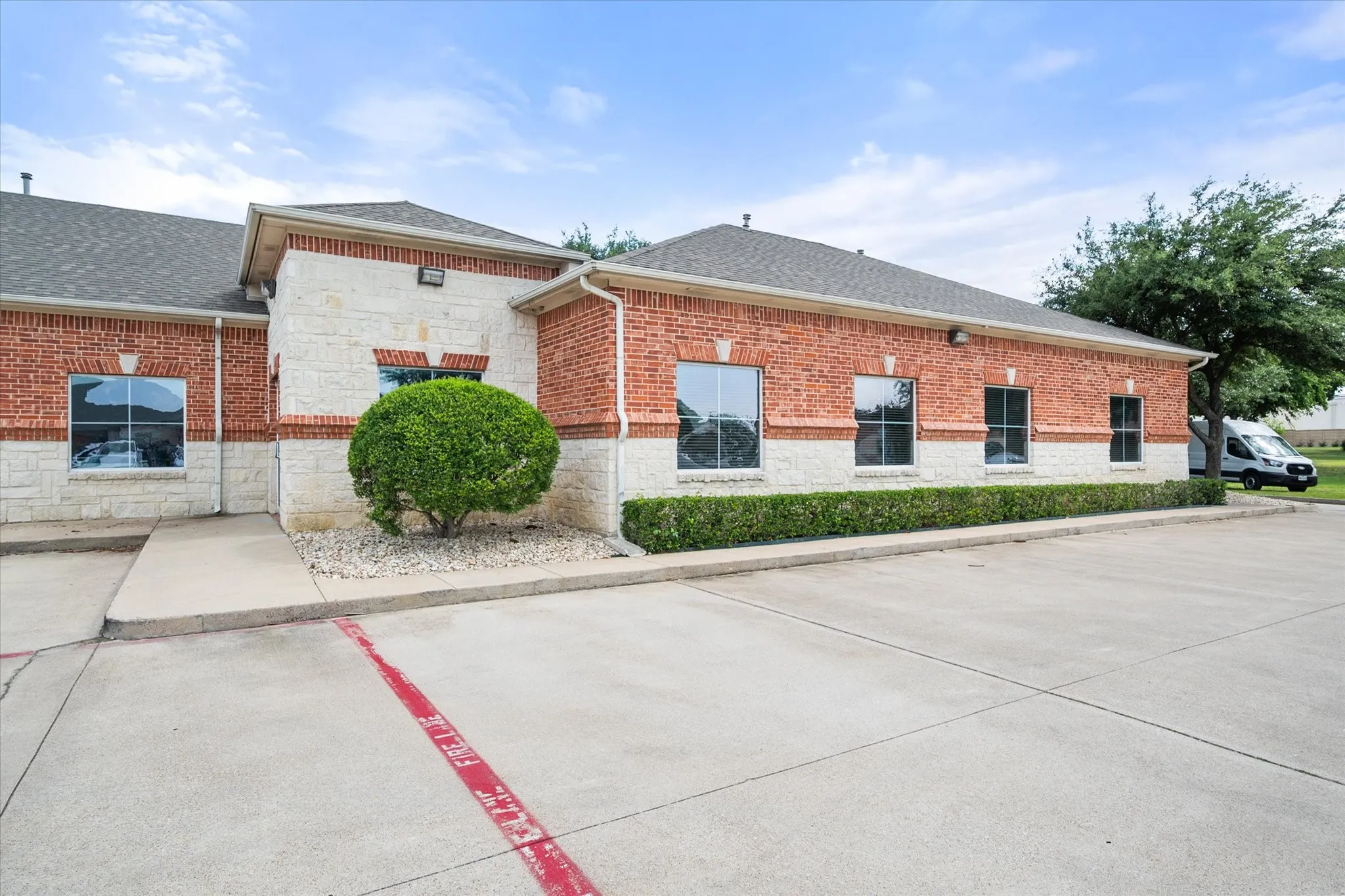 Office For Rent in Tarrant County , 309 Regency Parkway 107, Mansfield, Texas 76063, 0, 0, Garage spaces, 0 Sqft, built in 2006, Price $1,200, mls#21287256, Real Estate Agent in Mansfield, Homes For Rent in Tarrant county, Homes For Rent in Mansfield, Realtor in Mansfield Texas, Real Estate Brokerage Independent Realty Texas, Luminita Cordes Realtor