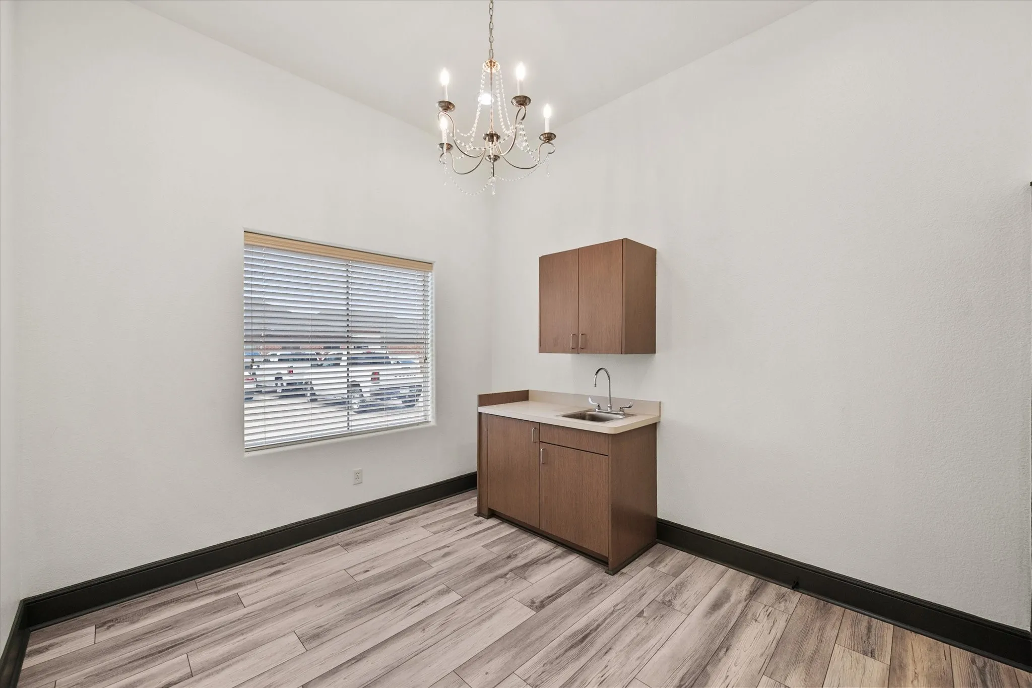 Office For Rent in Tarrant County , 309 Regency Parkway 107, Mansfield, Texas 76063, 0, 0, Garage spaces, 0 Sqft, built in 2006, Price $1,200, mls#21287256, Real Estate Agent in Mansfield, Homes For Rent in Tarrant county, Homes For Rent in Mansfield, Realtor in Mansfield Texas, Real Estate Brokerage Independent Realty Texas, Luminita Cordes Realtor