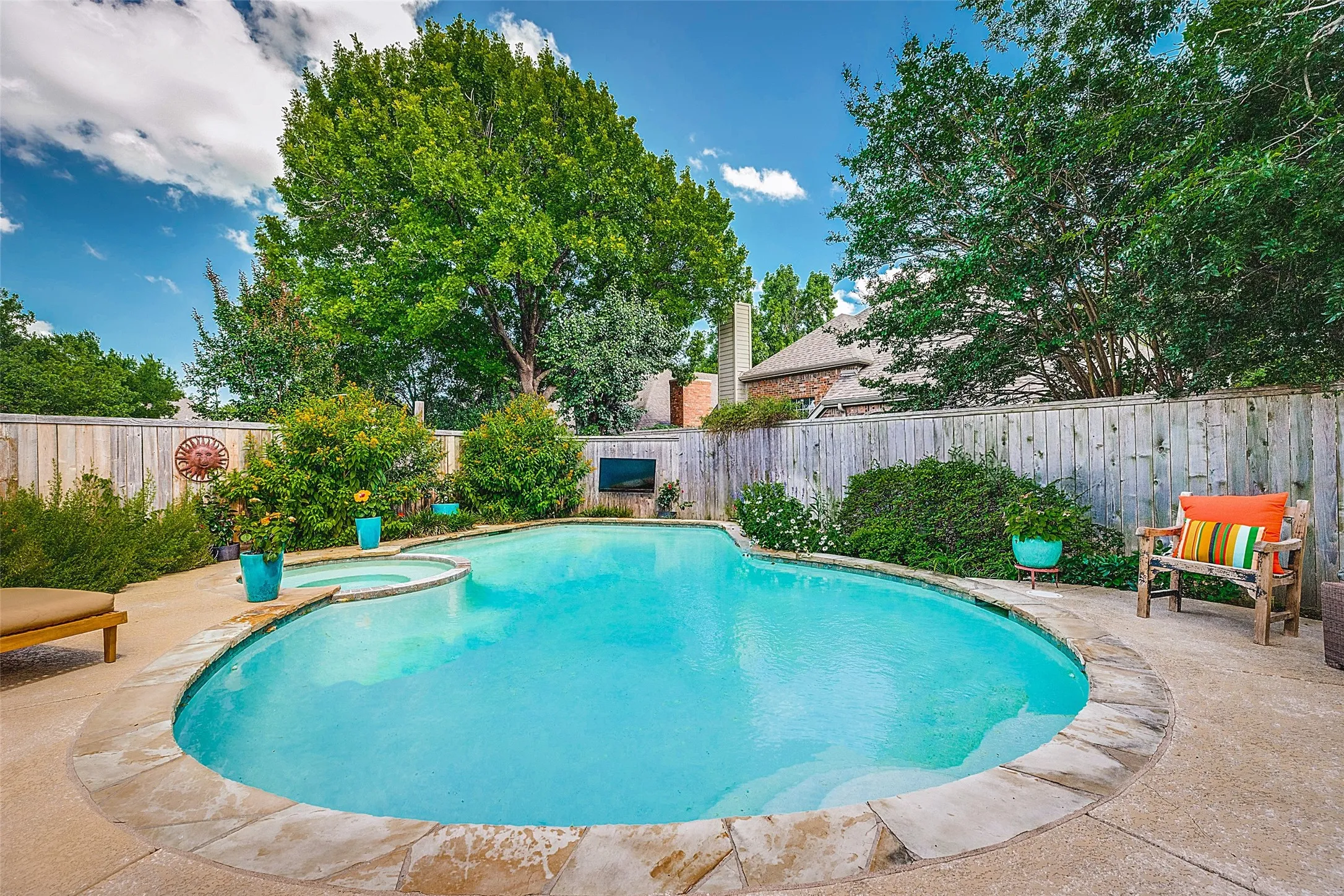 Single Family Residence For Sale in Collin County , 5501 Amber Way, Mc Kinney, Texas 75072, 4 Bedroom, 4 Bathroom, 2 Garage spaces, 2,329 Sqft, built in 2002, mls#21301039, Real Estate Agent in Mc Kinney, Homes For Sale in Collin county, Homes For Sale in Mc Kinney, Realtor in Mc Kinney Texas, Real Estate Brokerage Independent Realty Texas, Luminita Cordes Realtor