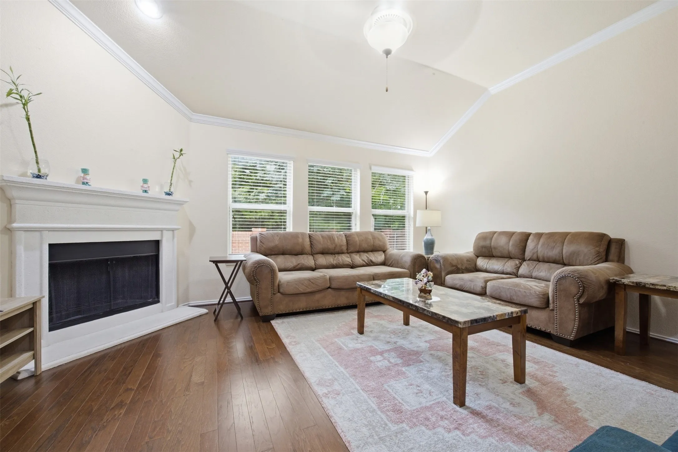 Single Family Residence For Sale in Collin County , 11800 Hamptonbrook Drive, Mc Kinney, Texas 75071, 4 Bedroom, 2 Bathroom, 2 Garage spaces, 2,000 Sqft, built in 2013, mls#21301851, Real Estate Agent in Mc Kinney, Homes For Sale in Collin county, Homes For Sale in Mc Kinney, Realtor in Mc Kinney Texas, Real Estate Brokerage Independent Realty Texas, Luminita Cordes Realtor