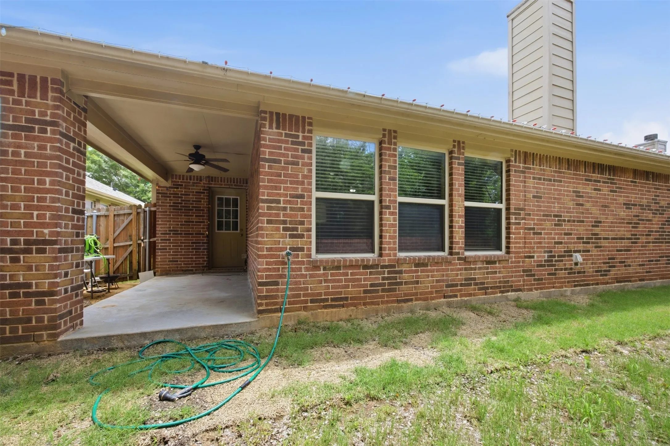 Single Family Residence For Sale in Collin County , 11800 Hamptonbrook Drive, Mc Kinney, Texas 75071, 4 Bedroom, 2 Bathroom, 2 Garage spaces, 2,000 Sqft, built in 2013, mls#21301851, Real Estate Agent in Mc Kinney, Homes For Sale in Collin county, Homes For Sale in Mc Kinney, Realtor in Mc Kinney Texas, Real Estate Brokerage Independent Realty Texas, Luminita Cordes Realtor